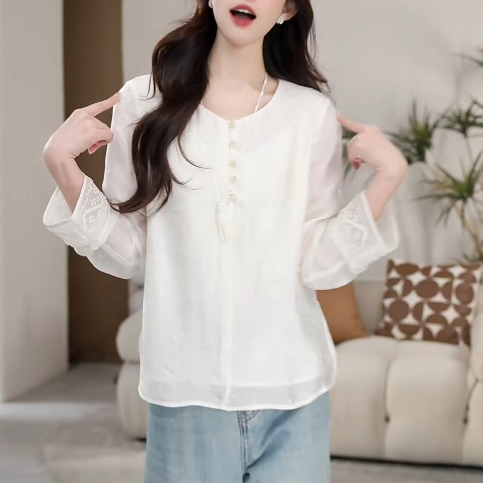 时尚法式气质大圆领衬衫女2025秋季新款休闲时尚气质百搭显瘦上衣