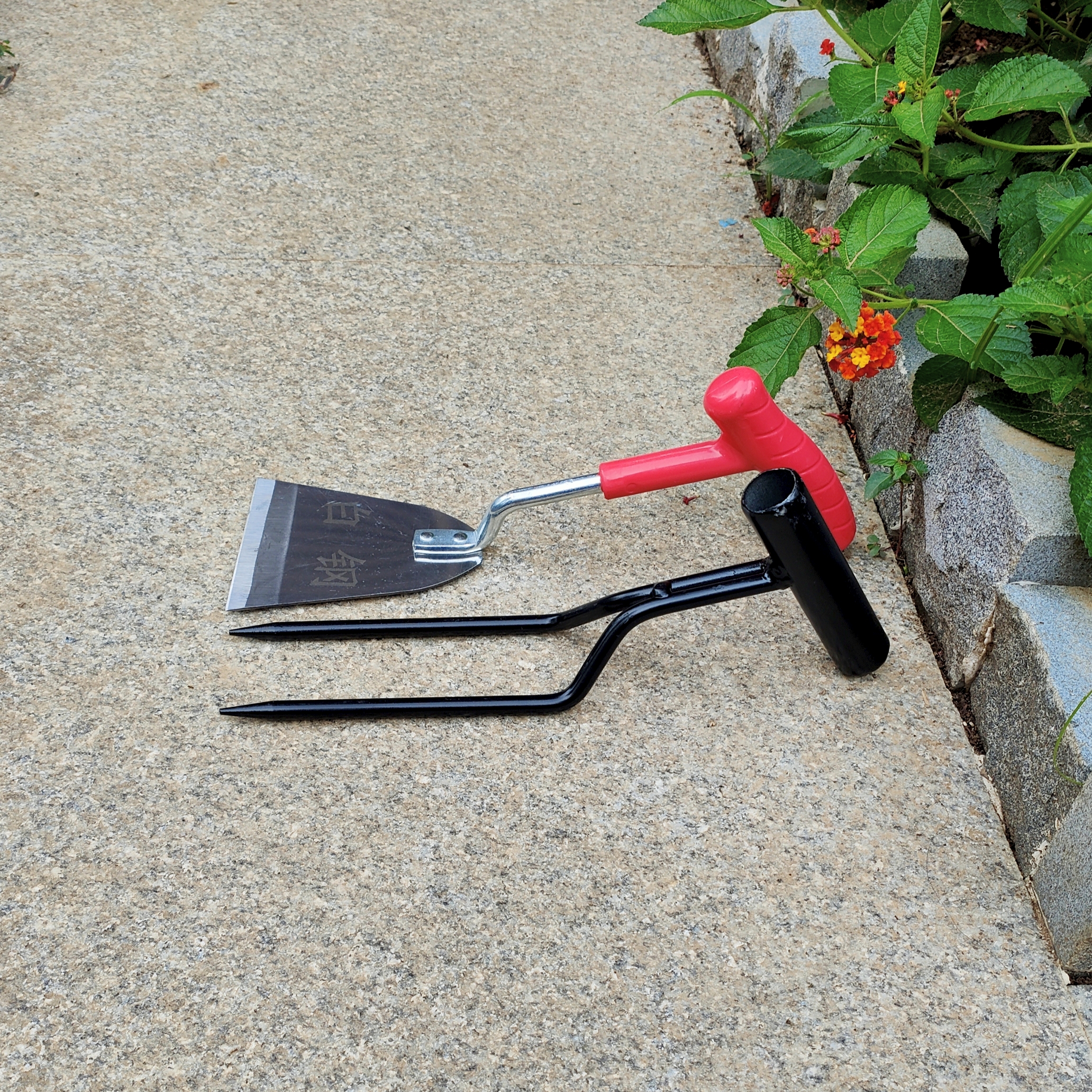 手持两齿松土叉(专利) 松土省劲  不锈钢铲  除草松土挖坑