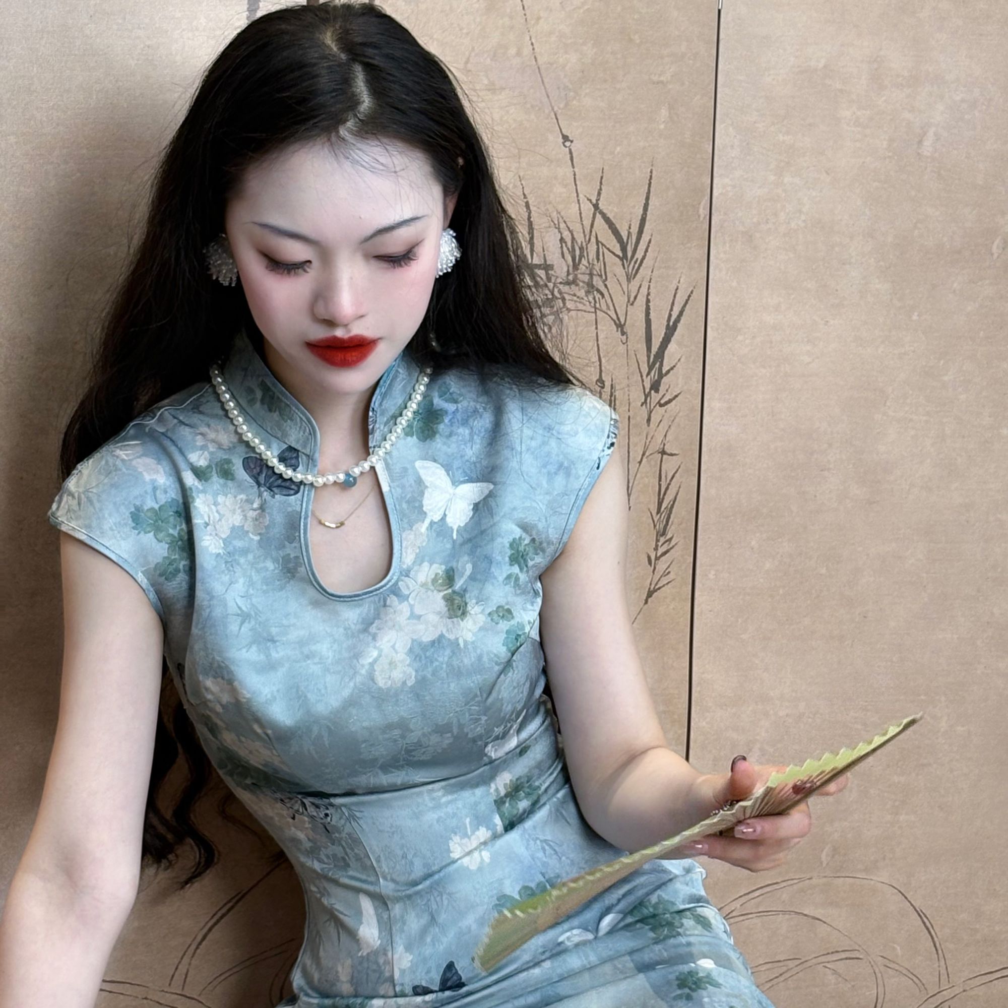 LHMknk1画报夫人原创自制改良贝壳袖新中式国风蓝色旗袍 水蓝色梦