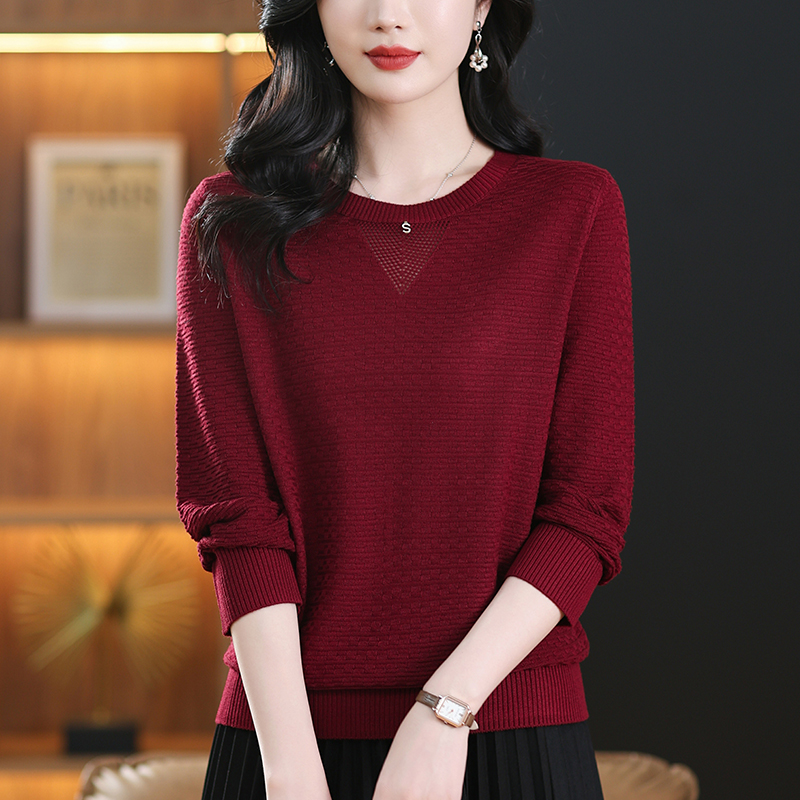 红色毛衣春秋2025新款时尚洋气大码针织上衣女宽松显瘦薄款打底衫