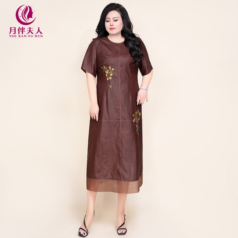 月伴夫人 2025夏季新款大码高端上档次手绘绣花香云纱连衣裙5066