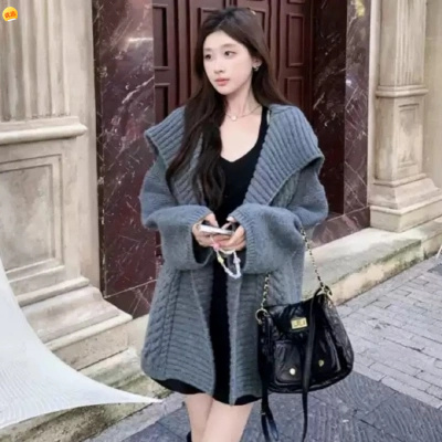 大翻领毛衣外套女秋冬新款韩系宽松慵懒风高级感加厚麻花针织开衫