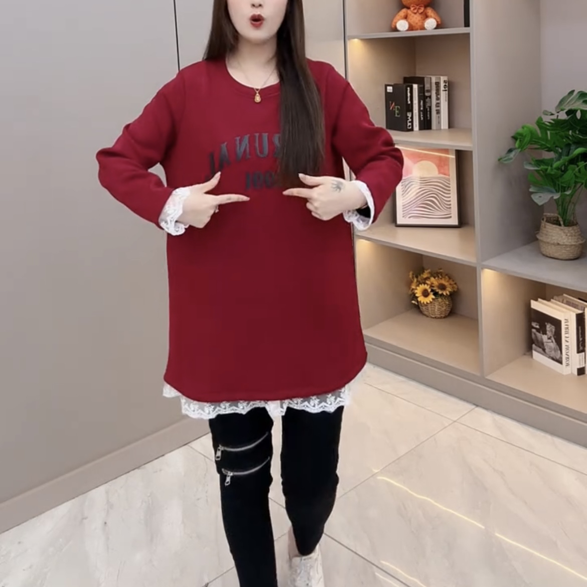 8812秋冬新款中长款休闲上衣女拼接蕾丝花边