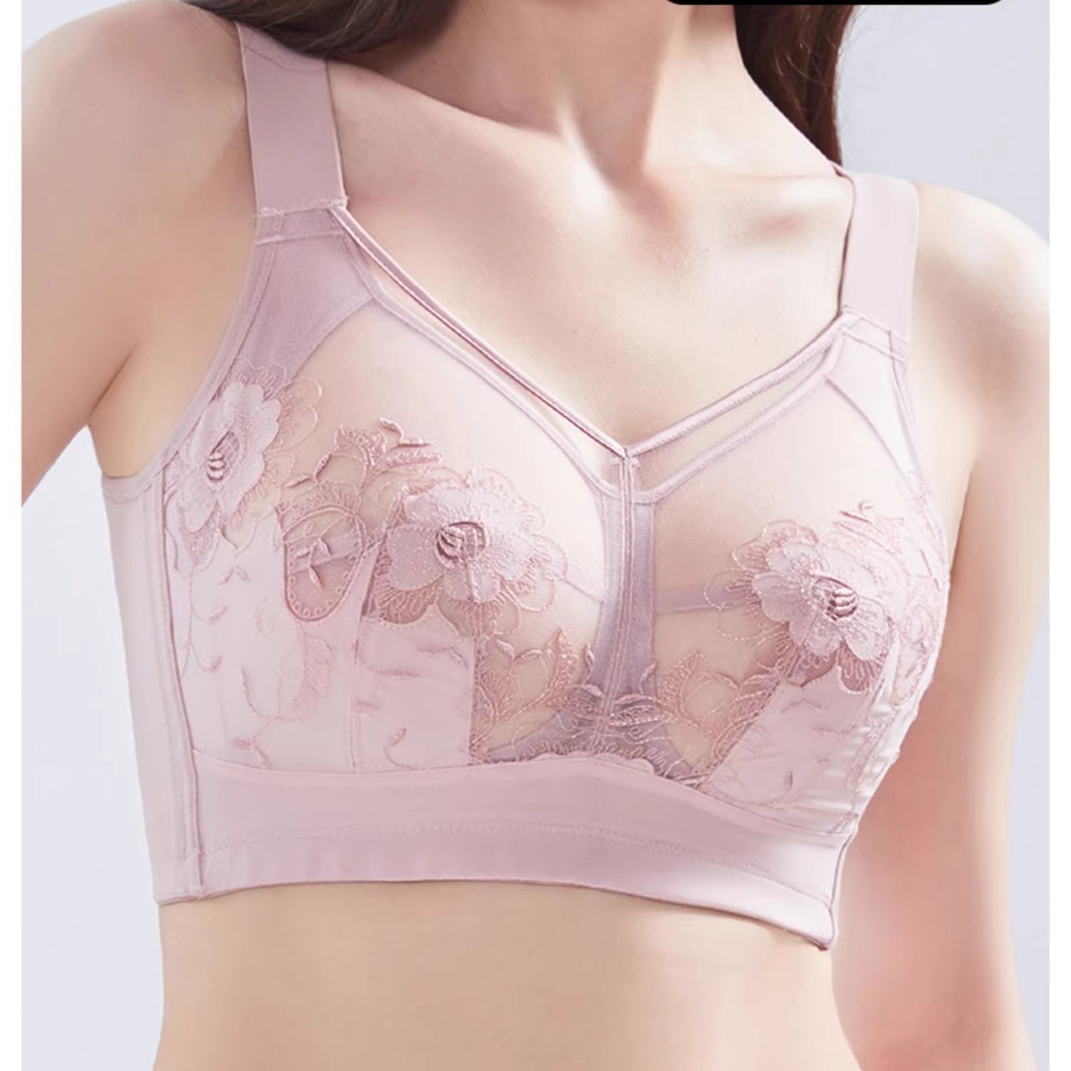 美容院款精美蕾丝胸罩无钢圈大胸显小女士内衣聚拢舒适调整型文胸
