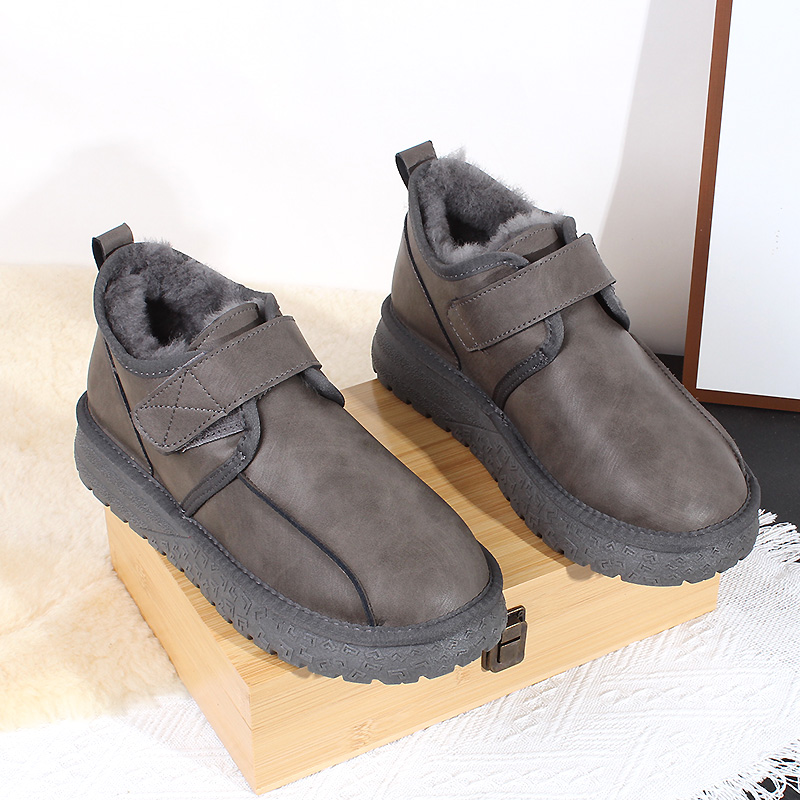 全羊毛棉靴 8819 保暖车缝线雪地靴男防水时尚雪地靴魔术贴休闲风