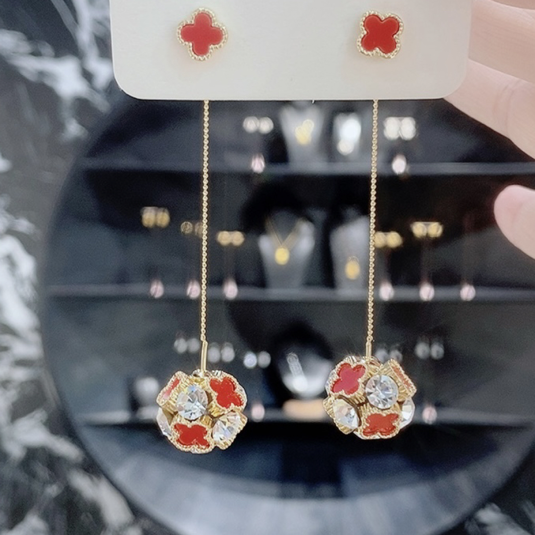 铜合金耳饰 高级时尚四叶花秋千耳坠