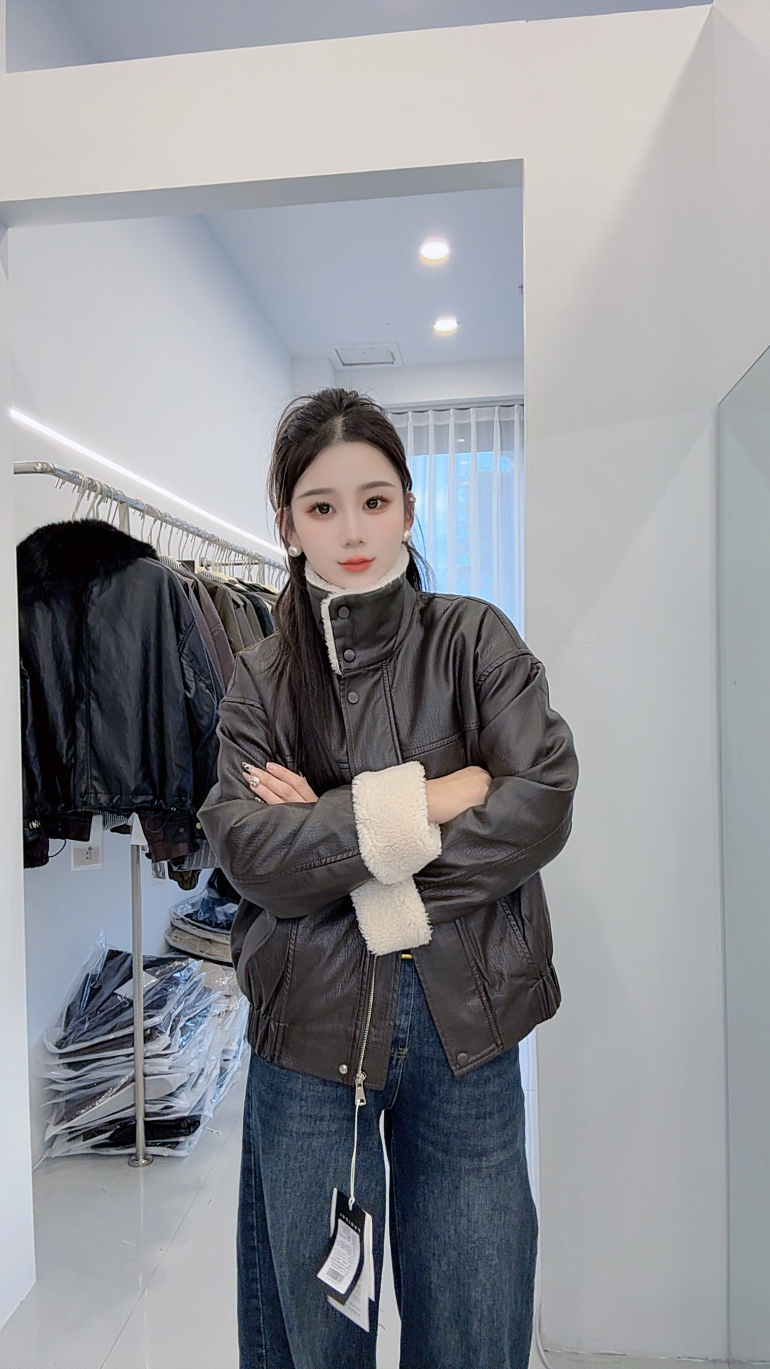 冬季厚款水洗街头风高端羽绒服皮衣拼接时尚百搭休闲女装90295