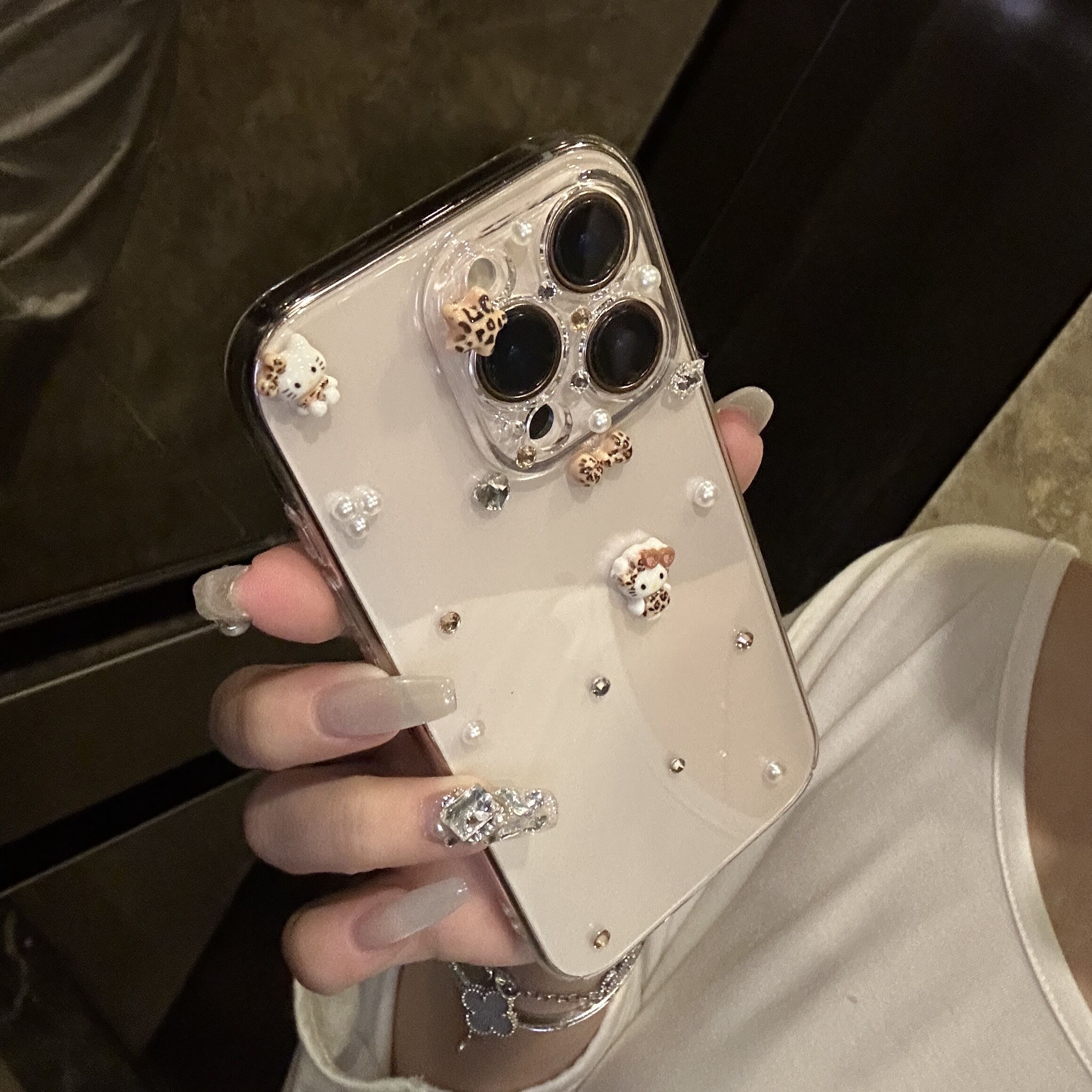 豹纹星星眼睛kitty猫适用苹果17promax/16/15/14