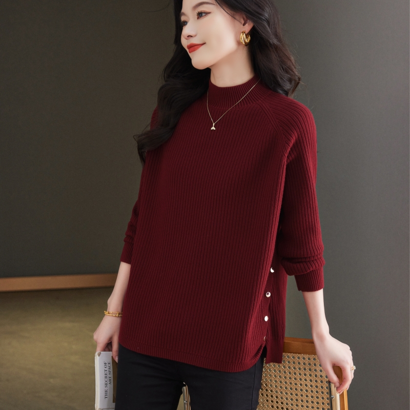 高级感大码女装打底衫女洋气时髦针织上衣中领冬季宽松遮肚子毛衣