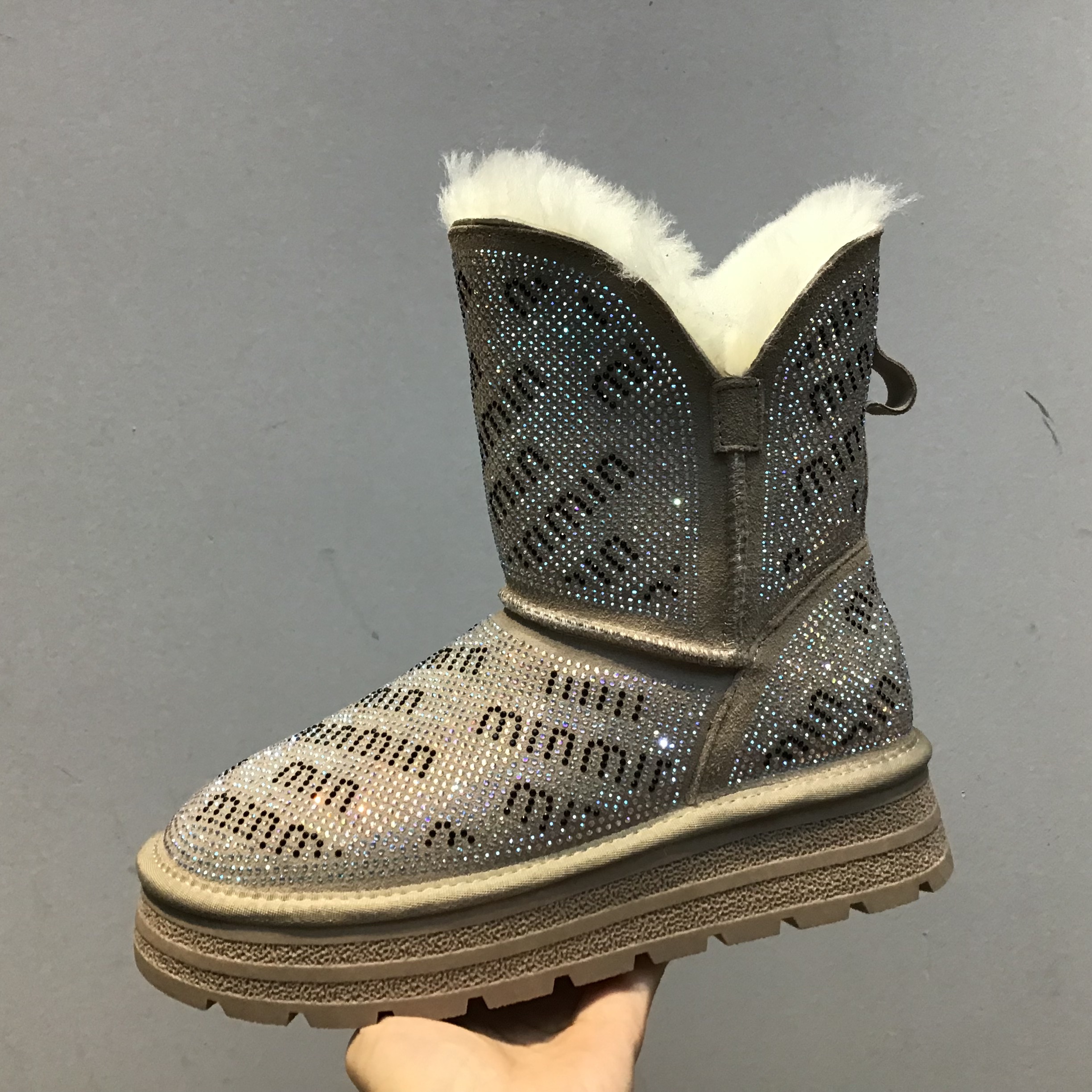 满钻真皮全羊毛雪地靴女2025冬新款皮毛一体加厚保暖东北防滑棉鞋