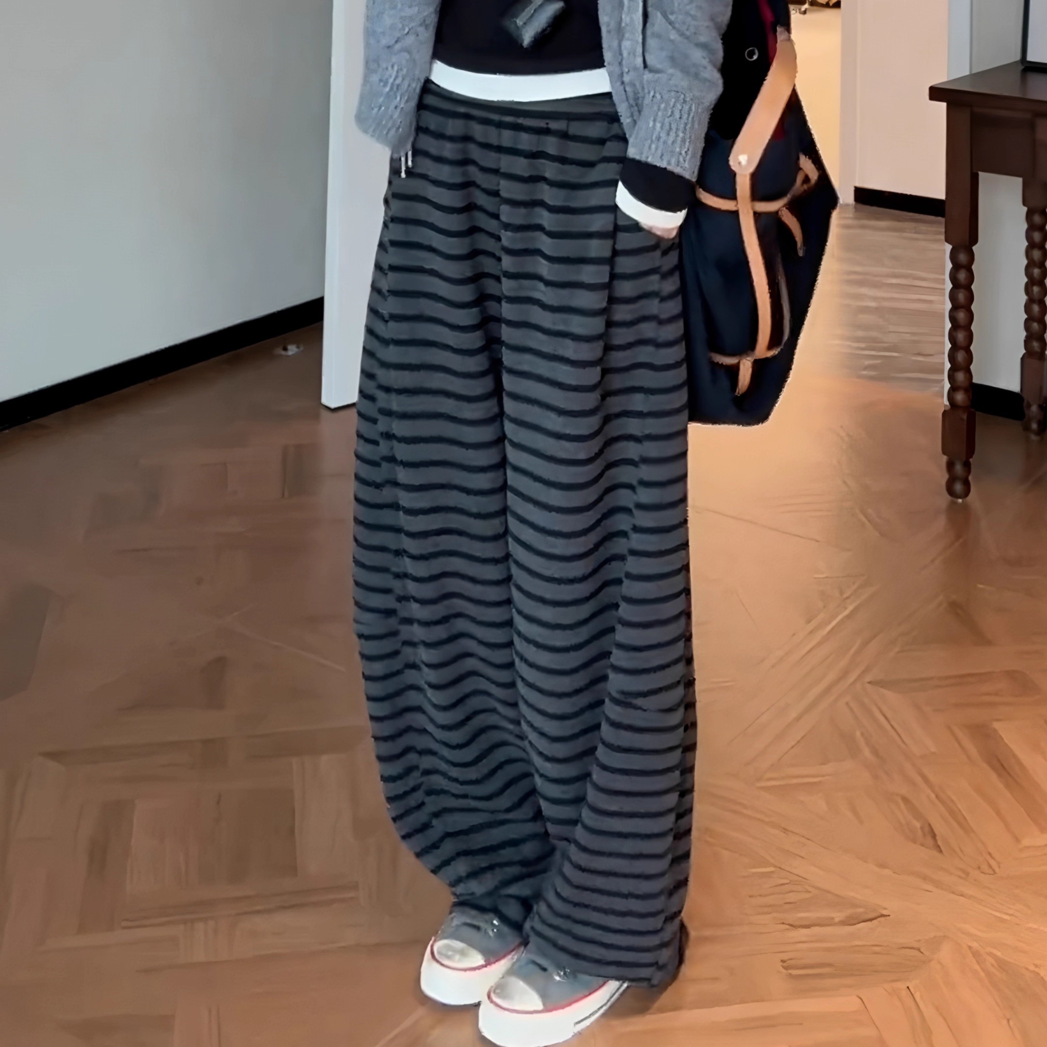 【9276】大码胖mm慵懒松紧腰条纹休闲裤女秋季宽松显瘦阔腿镰刀裤子