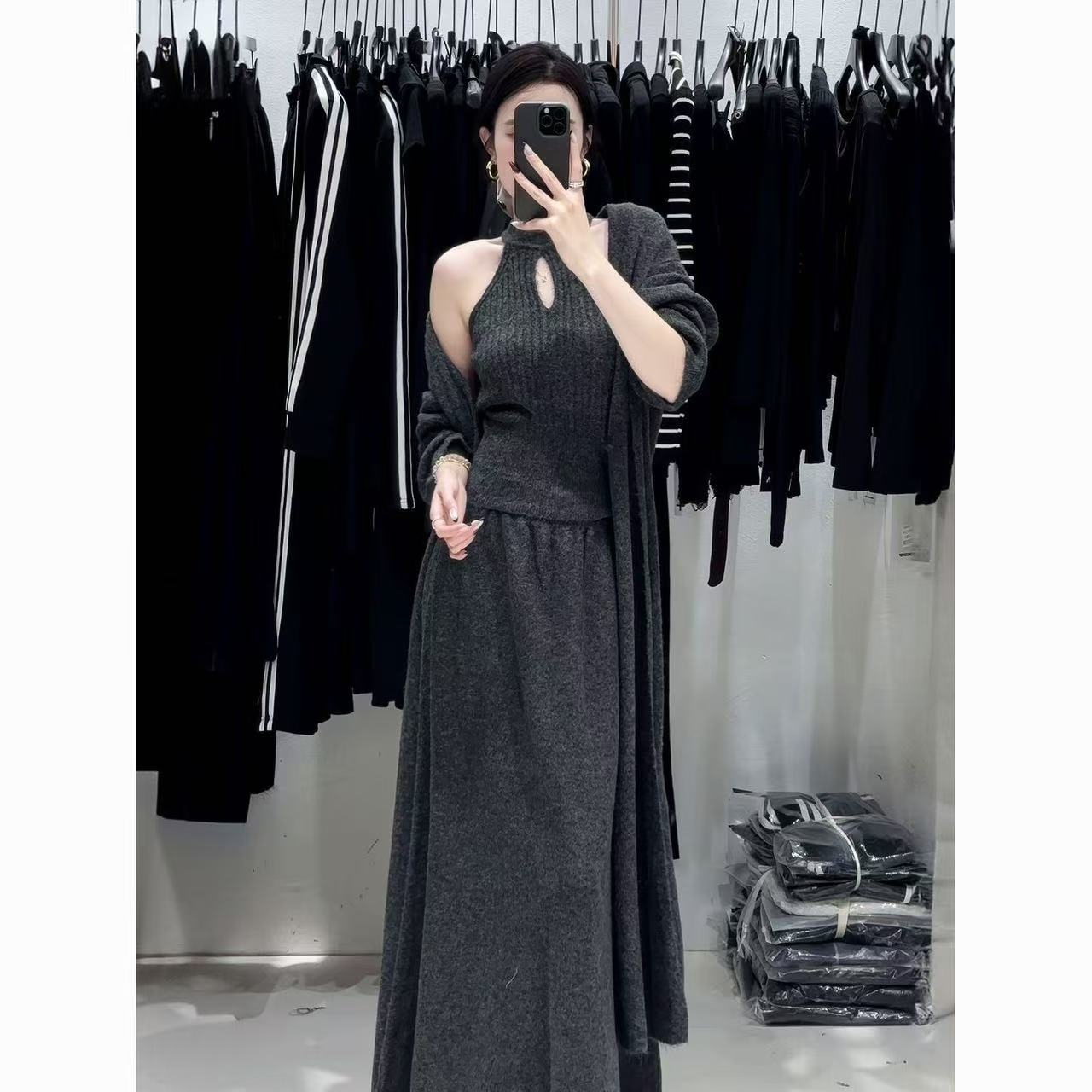 御姐风女人味套装慵懒风针织外套半身裙挂脖背心时尚毛衣三件套装