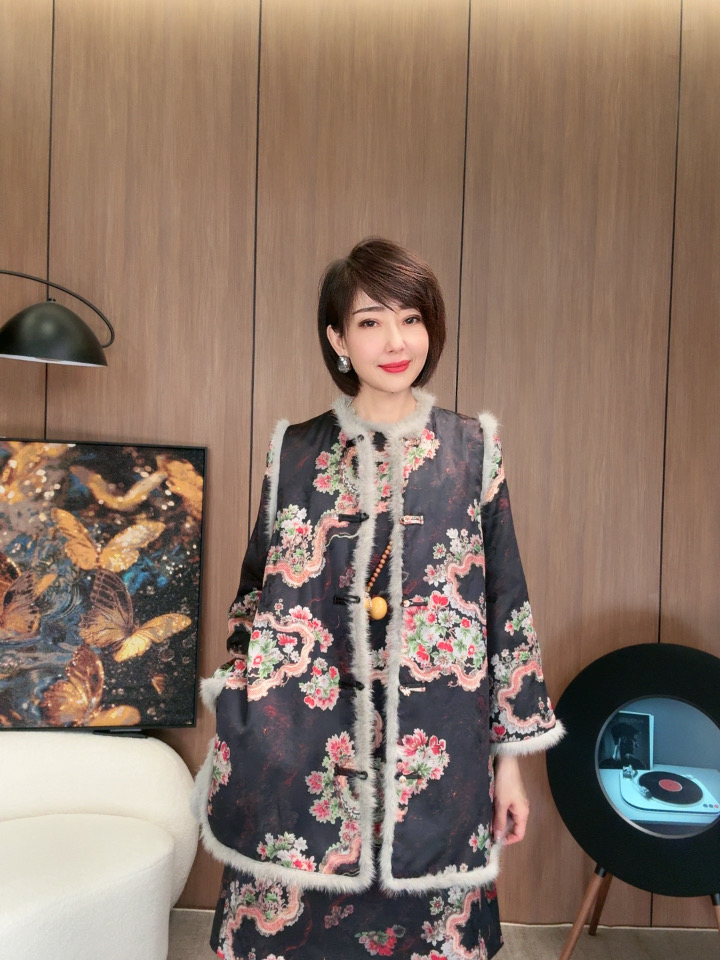 露繁花似锦定位印花秋冬新款加棉水貂毛新中式国风百搭马甲T1021