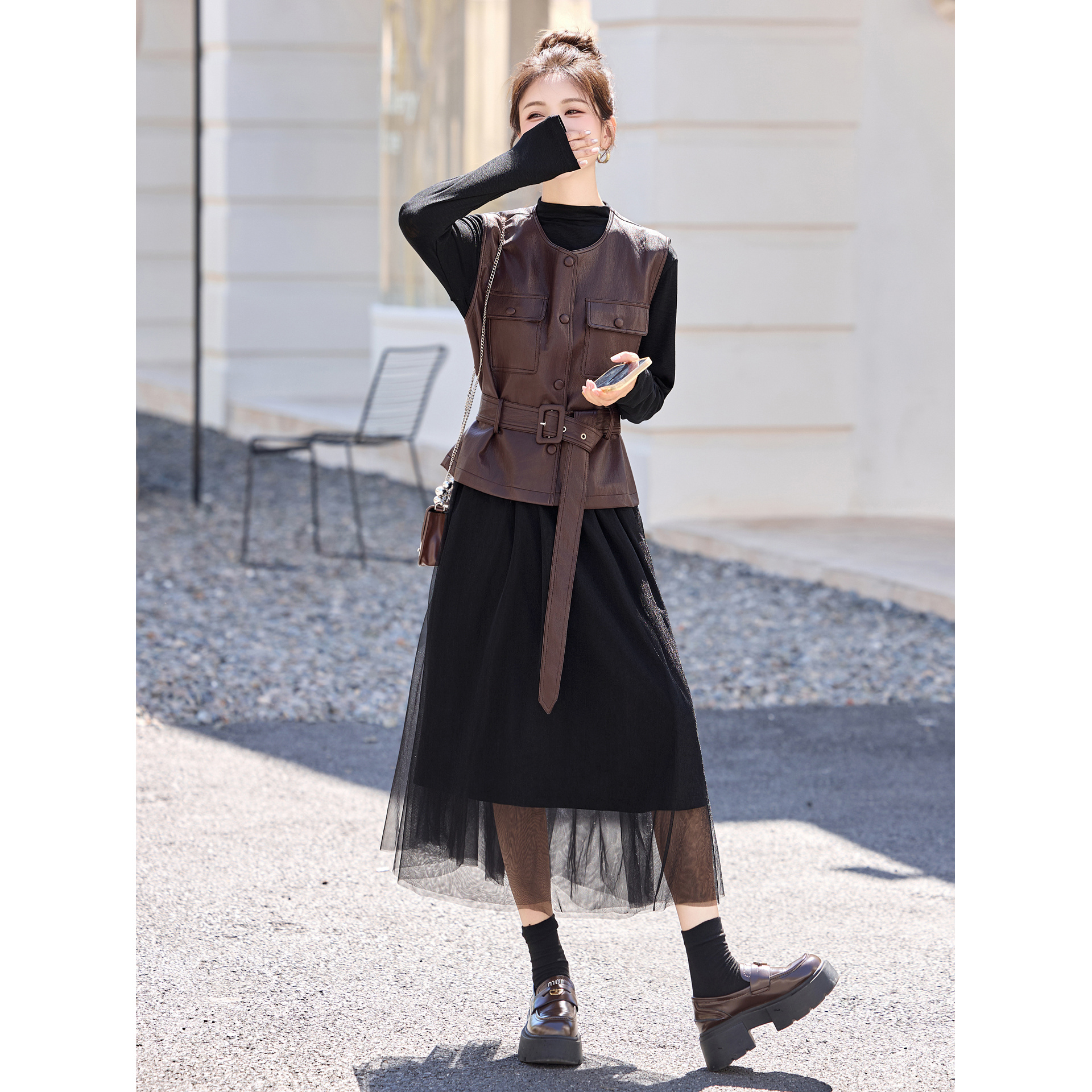 时尚气质网纱拼接套装裙女2025秋季新款无袖皮衣马甲连衣裙两件套