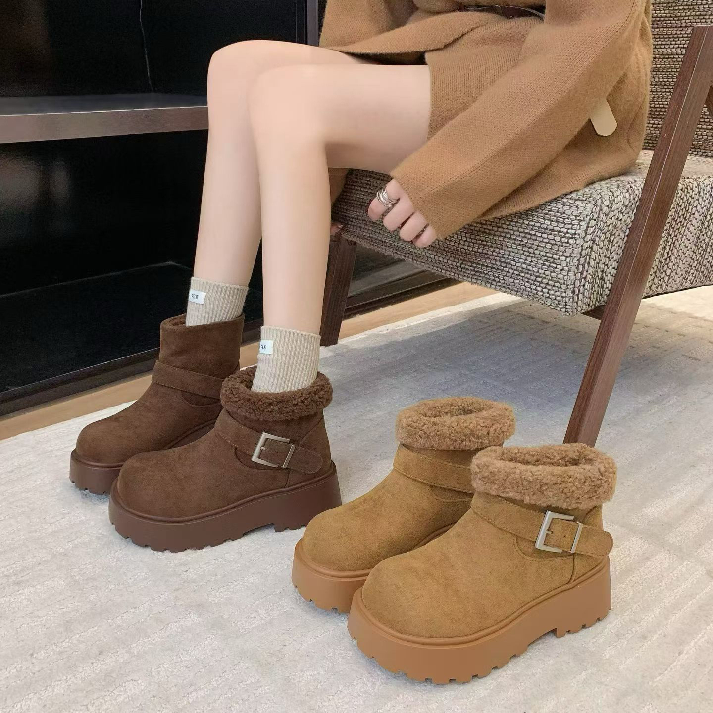 增高雪地靴女款2025新款冬季厚底雪地棉加绒保暖棉鞋增高勃肯鞋