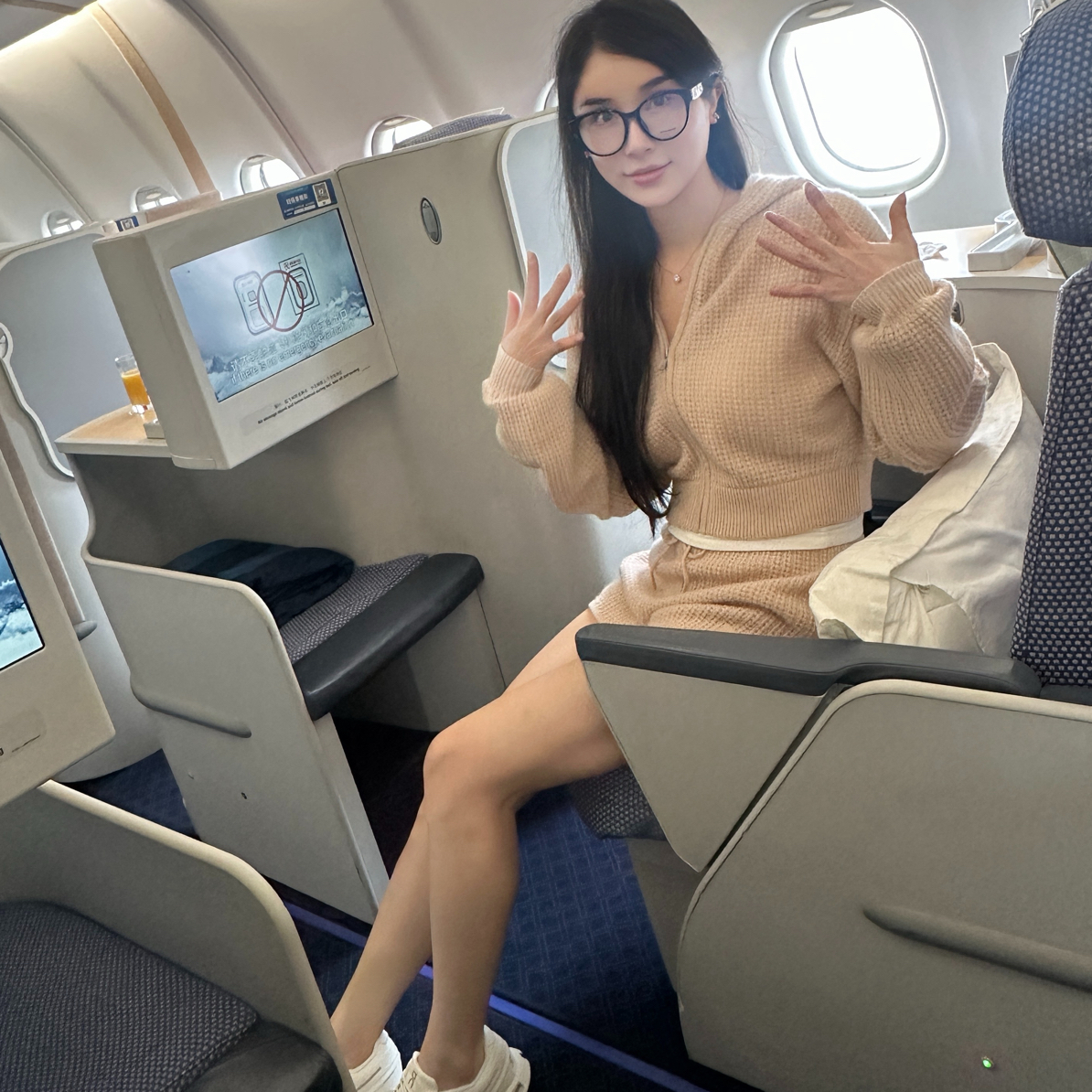 MM开挂黑框复古百搭素颜框近视度数同款可配平光镜蓝光猫眼镜