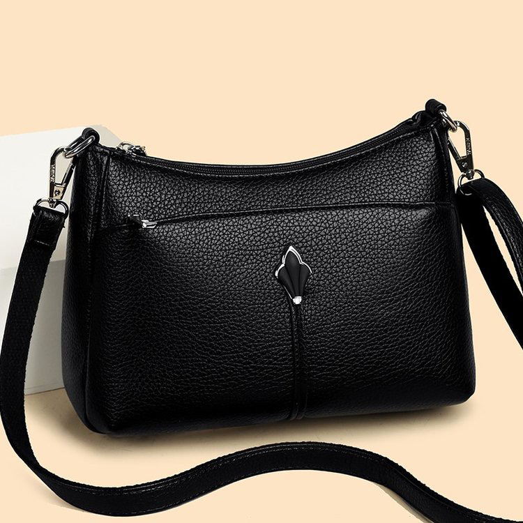 正品女士高级软皮斜挎包2025新款大容量中年妈妈婆婆包休闲单肩包