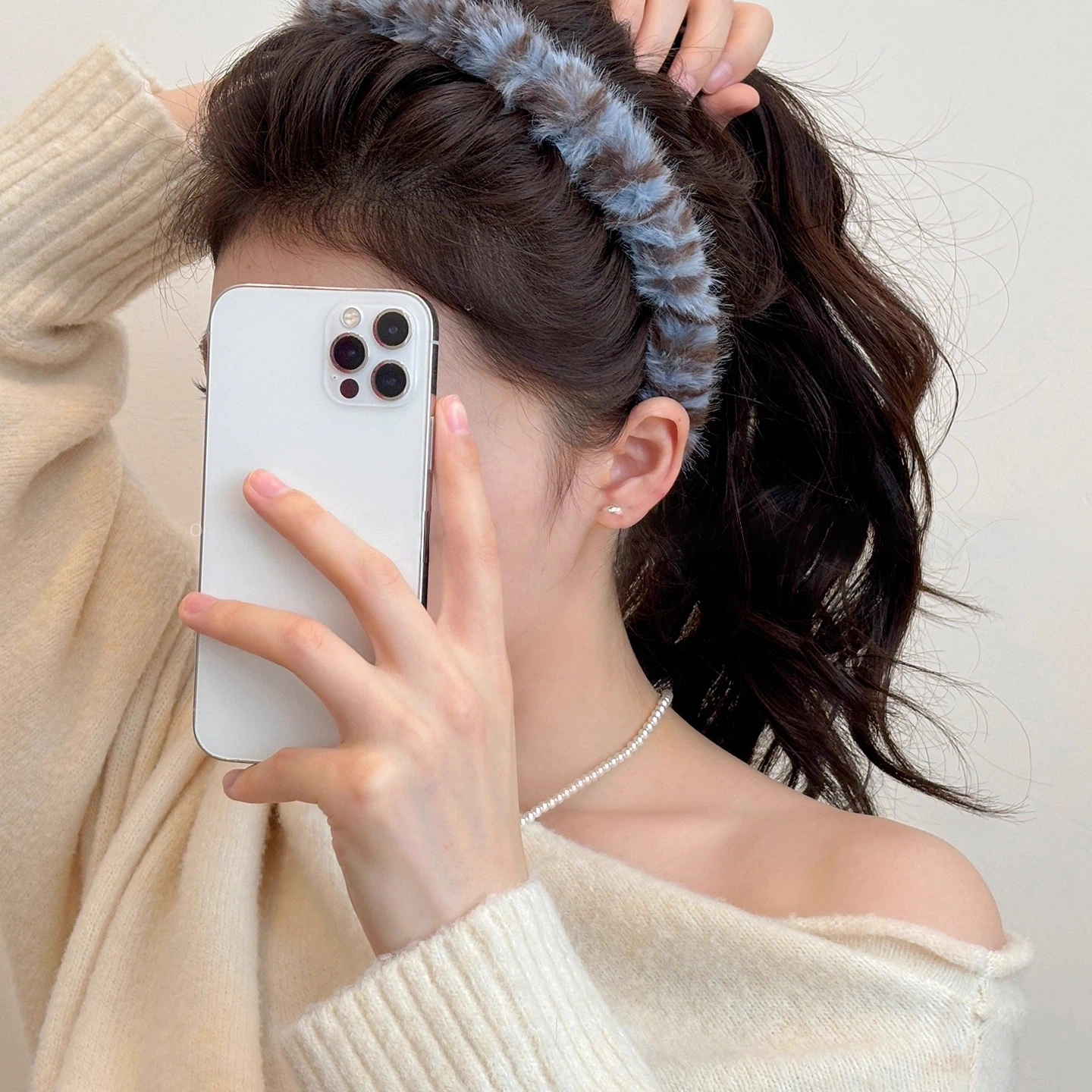 秋冬毛绒豹纹带齿防滑发箍女蓬松高颅顶压发头箍日常外戴时尚发饰