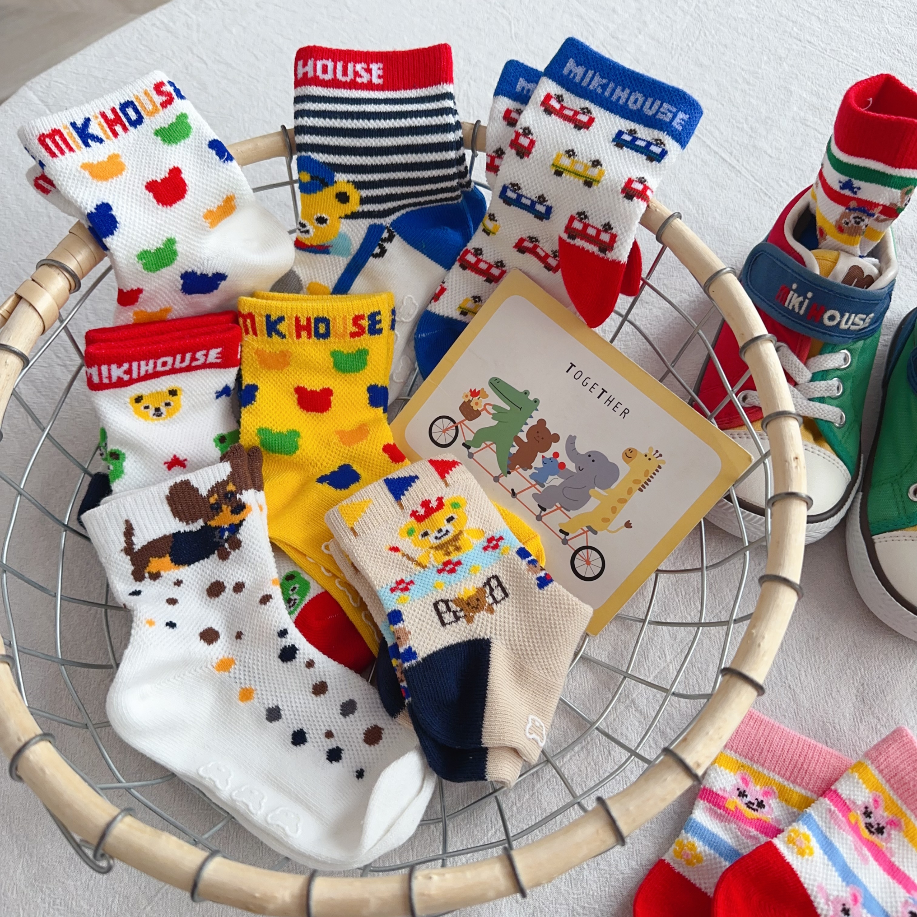 网红纯棉百搭春夏袜子薄款学生ins棉袜潮袜中筒袜卡通长筒长袜