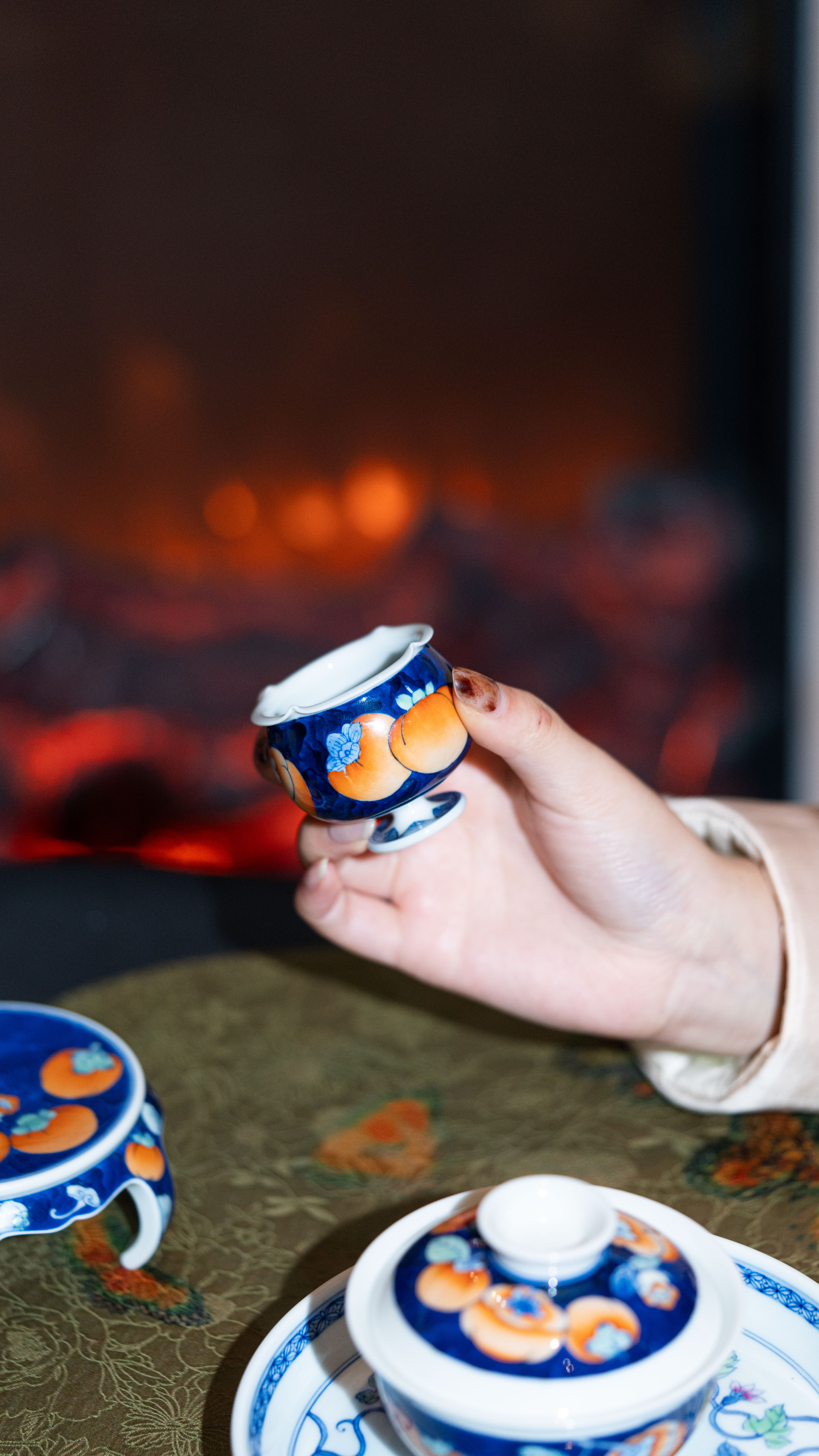 卓君手绘青花瓷斗彩柿子主人杯 景德镇中式高端茶具