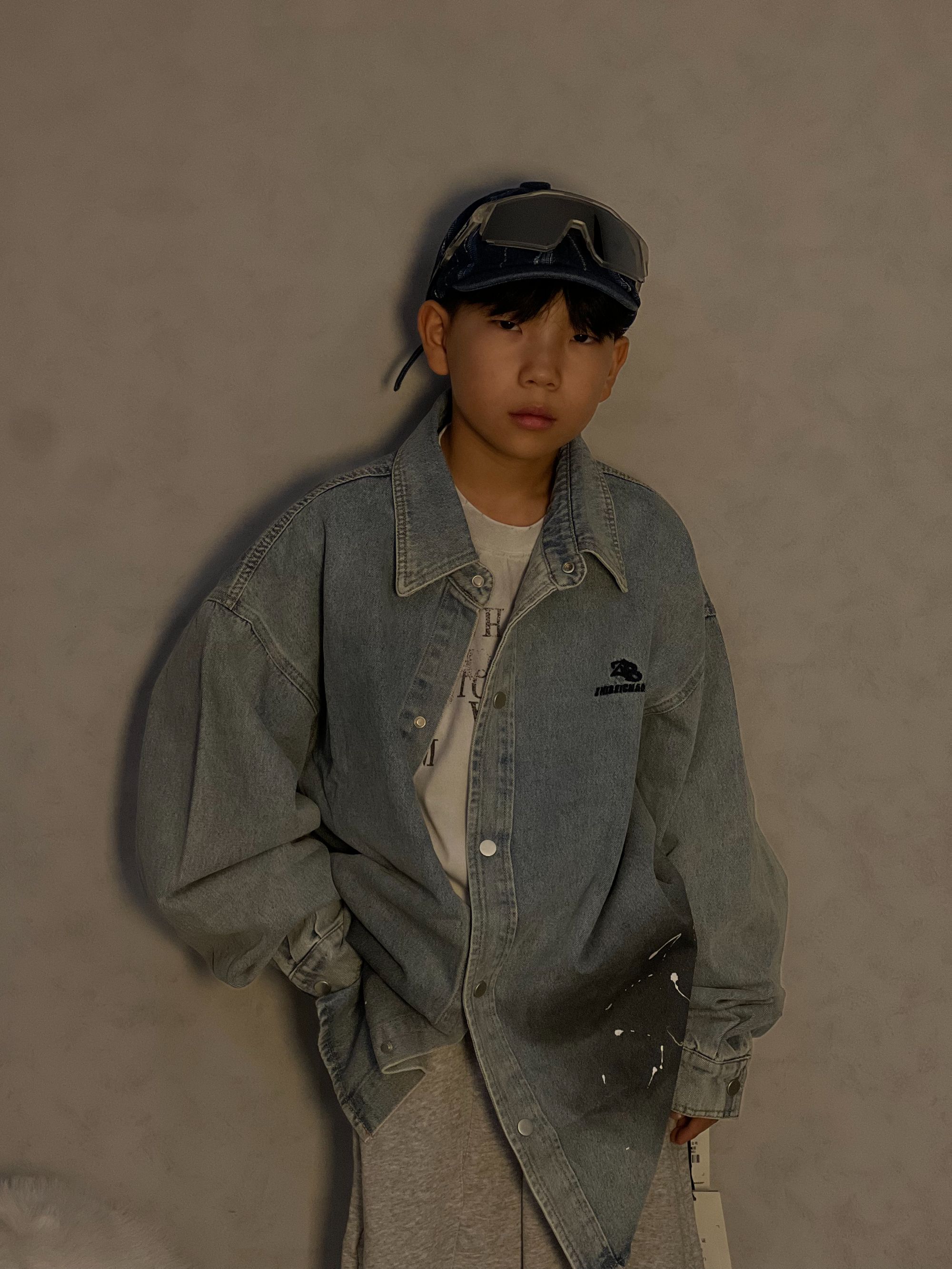 街头潮牛仔中童外套