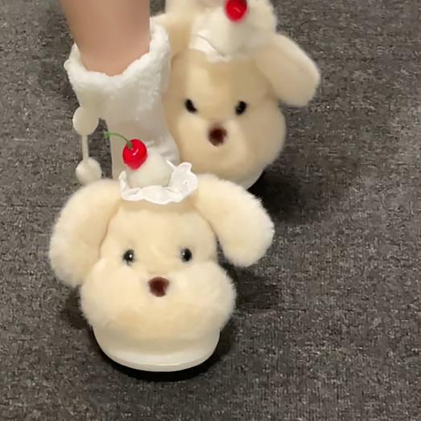 汤汤可爱卡通增高厚底毛毛拖鞋女外穿新款毛绒秋冬软底包头拖