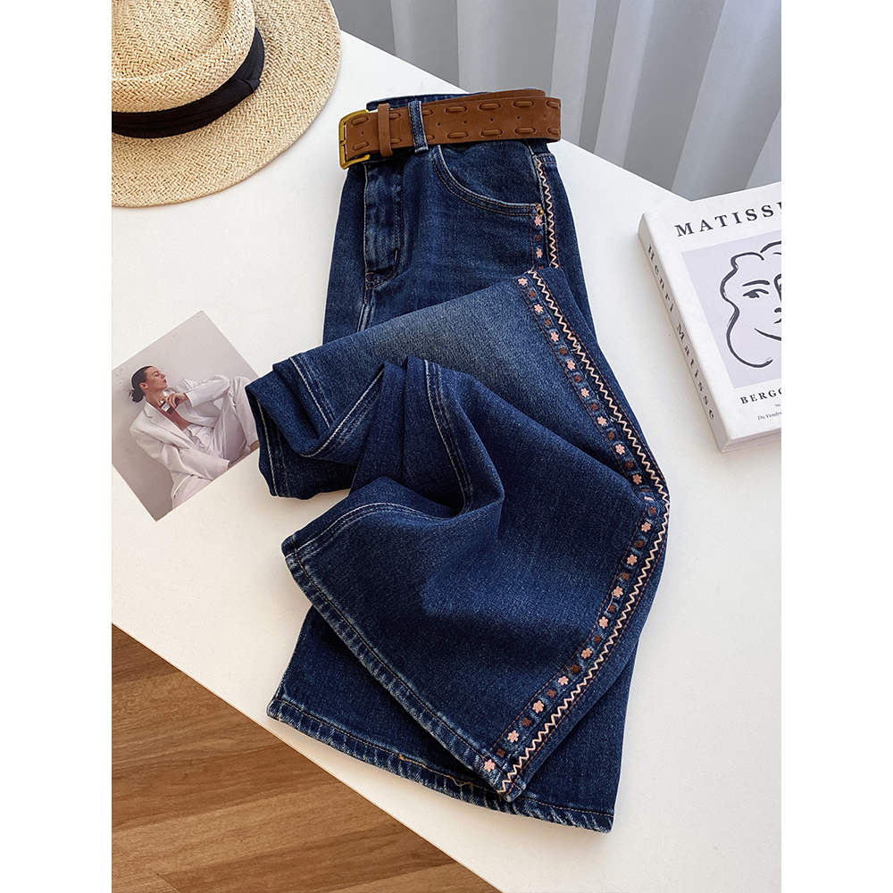 蓝色窄版复古宽松刺绣牛仔裤女2025年秋时尚高级显瘦直筒阔腿裤子