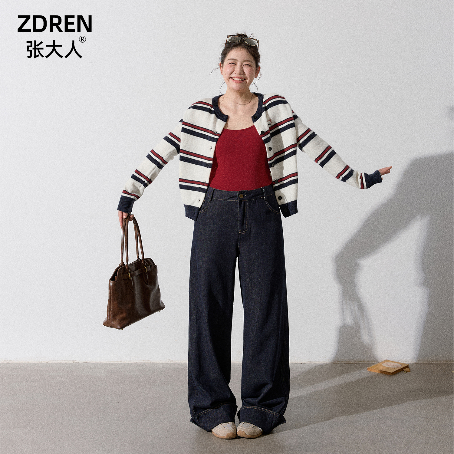 张大人【可爱修狗】大码女装微胖妹妹条纹针织衫遮胯直筒牛仔裤套装