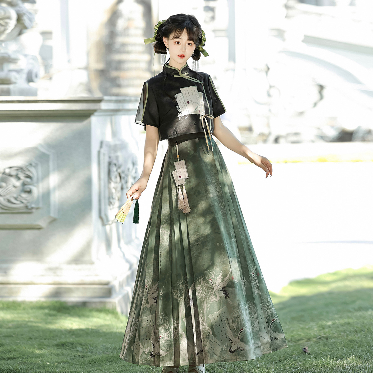 锦慕草药学国风日常改良汉元素绿色新中式上衣马面裙套装