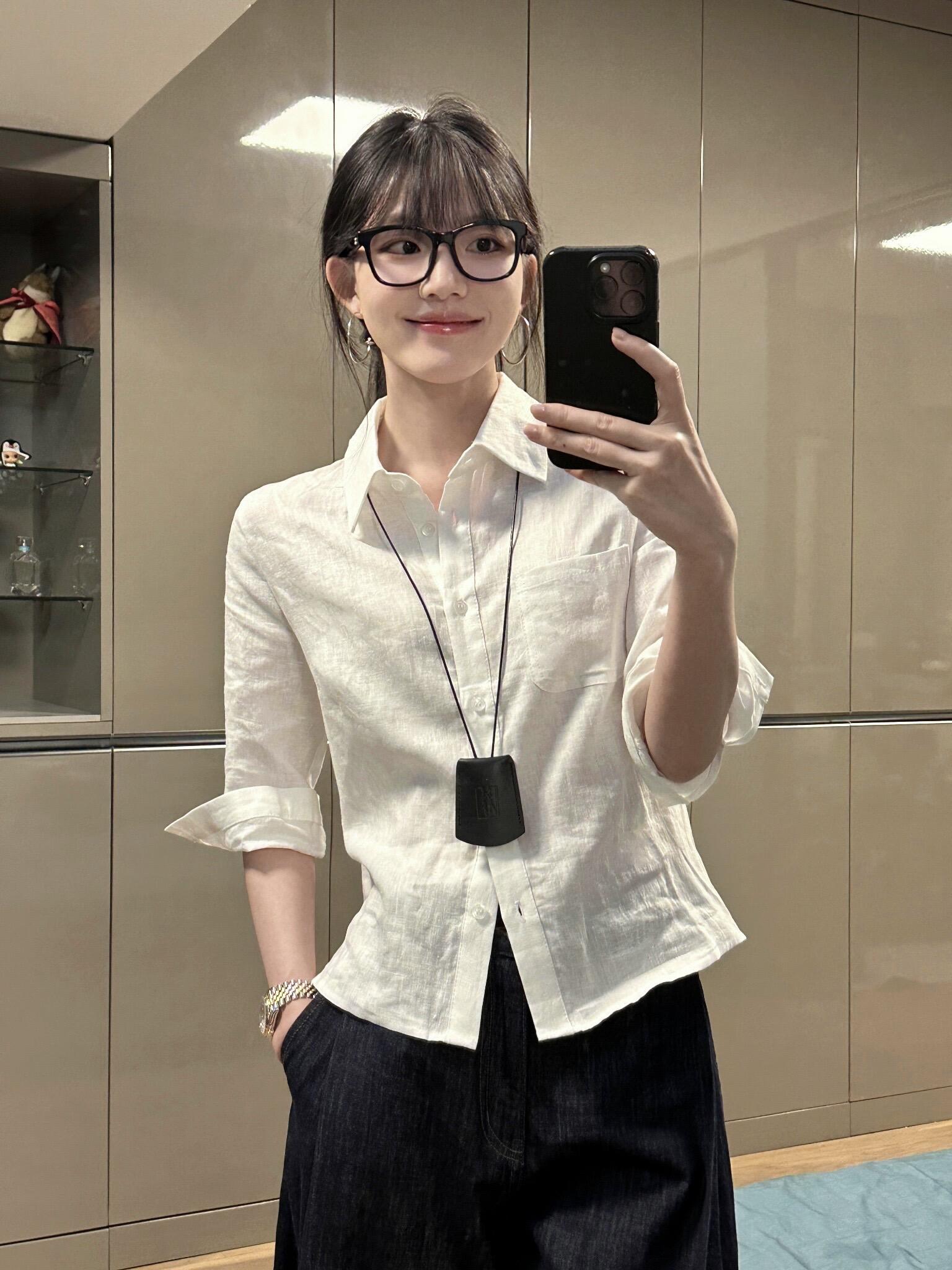 白色衬衫外套女秋季新款褶皱慵懒风上衣高级感轻奢减龄洋气衬衣潮