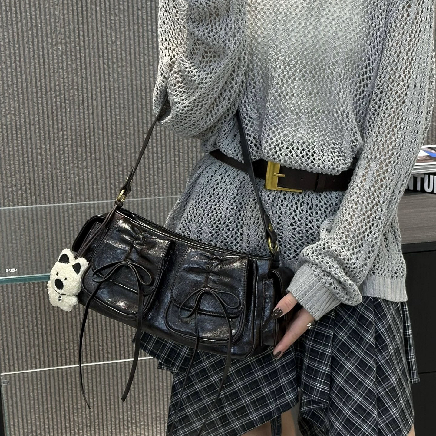 【HM】劳拉新款甜酷少女多口袋蝴蝶结腋下斜挎包高级感机车小众复古