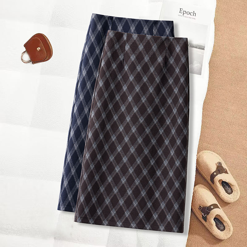 拉夏贝尔格纹半身裙2025年秋冬新款高腰显瘦中长款包臀裙一步裙