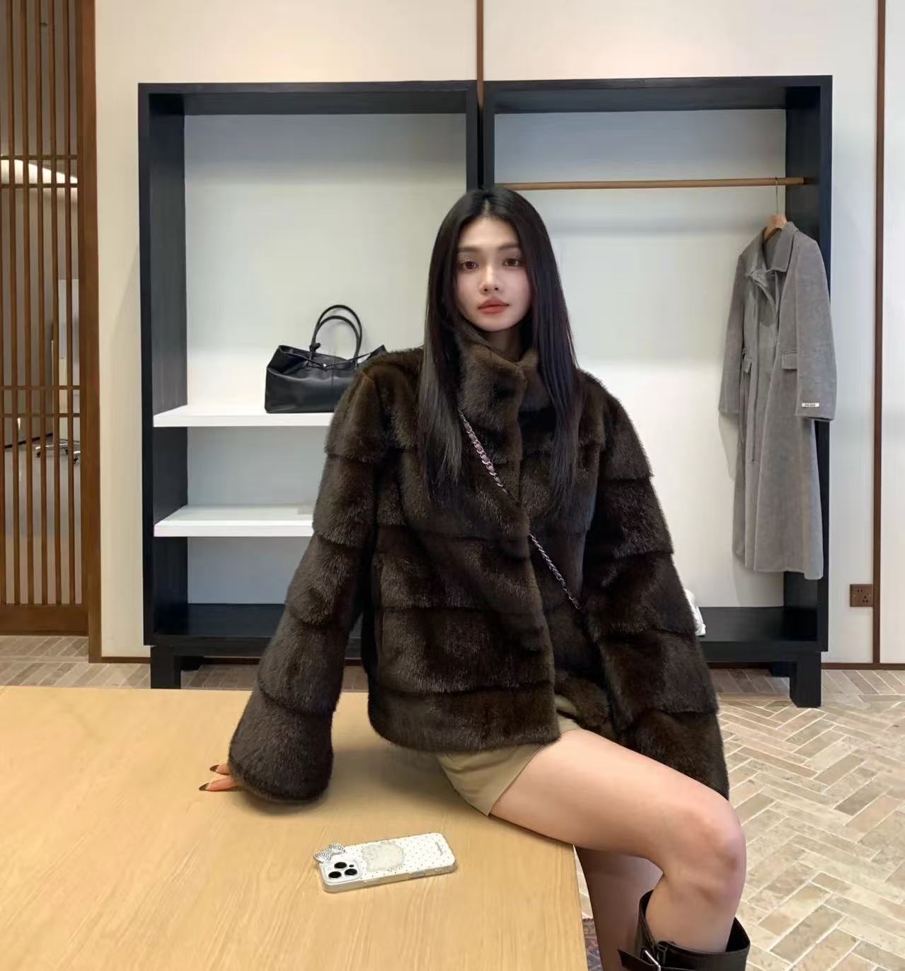 人造皮草 BOBO 老钱风 立领环保毛毛外套女2025新款高端冬天大衣