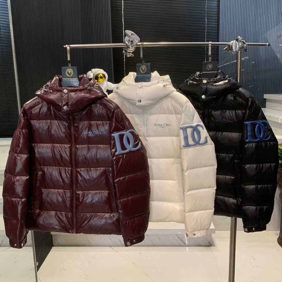 1050   新款男士高奢时尚休闲帽版羽绒服（帽子可拆卸）