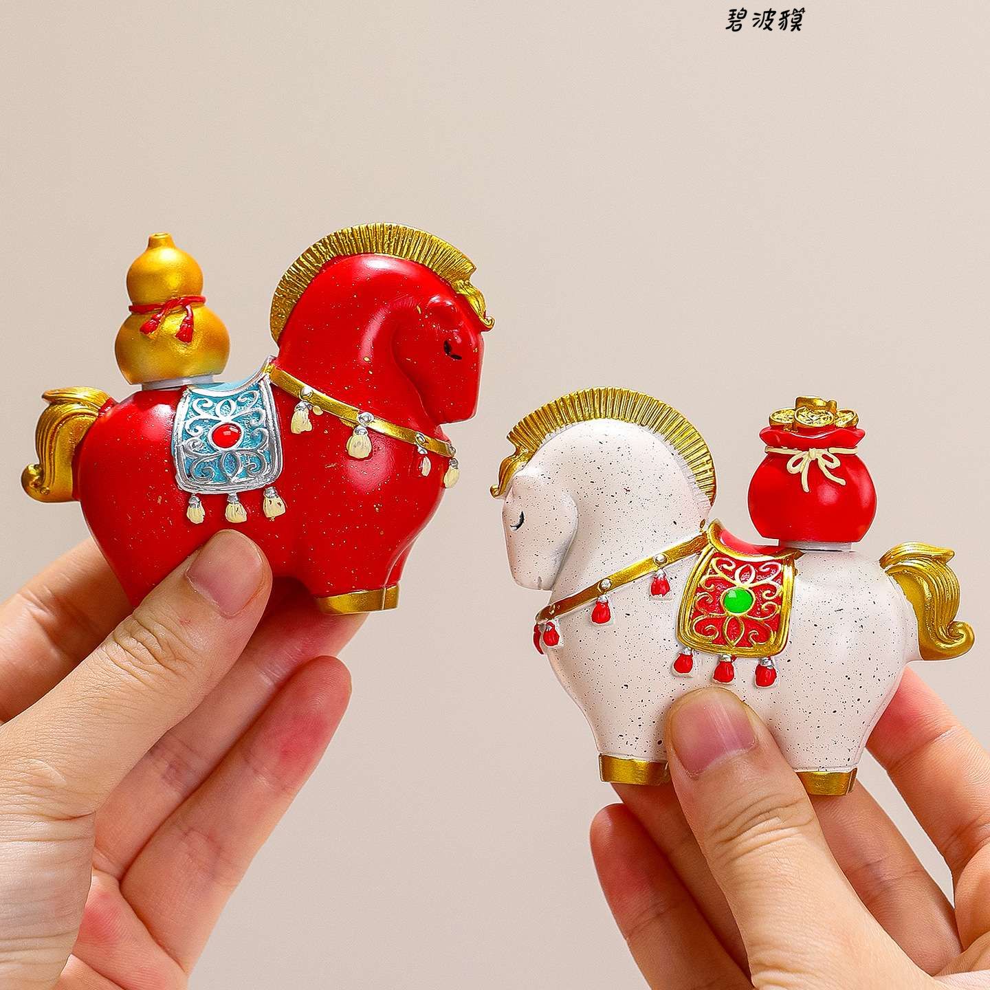 国潮生肖马摆件礼盒马上发财高档伴手礼家居桌面装饰品马年吉祥物
