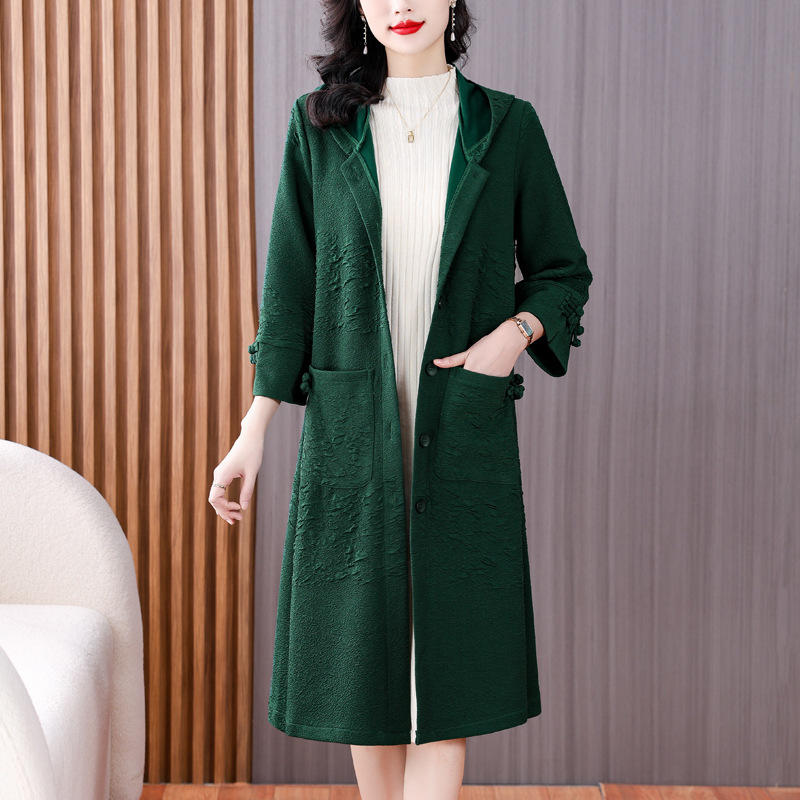 宽松大码连帽风衣外套女2024秋冬新款复古盘扣提花中长款纯色大衣