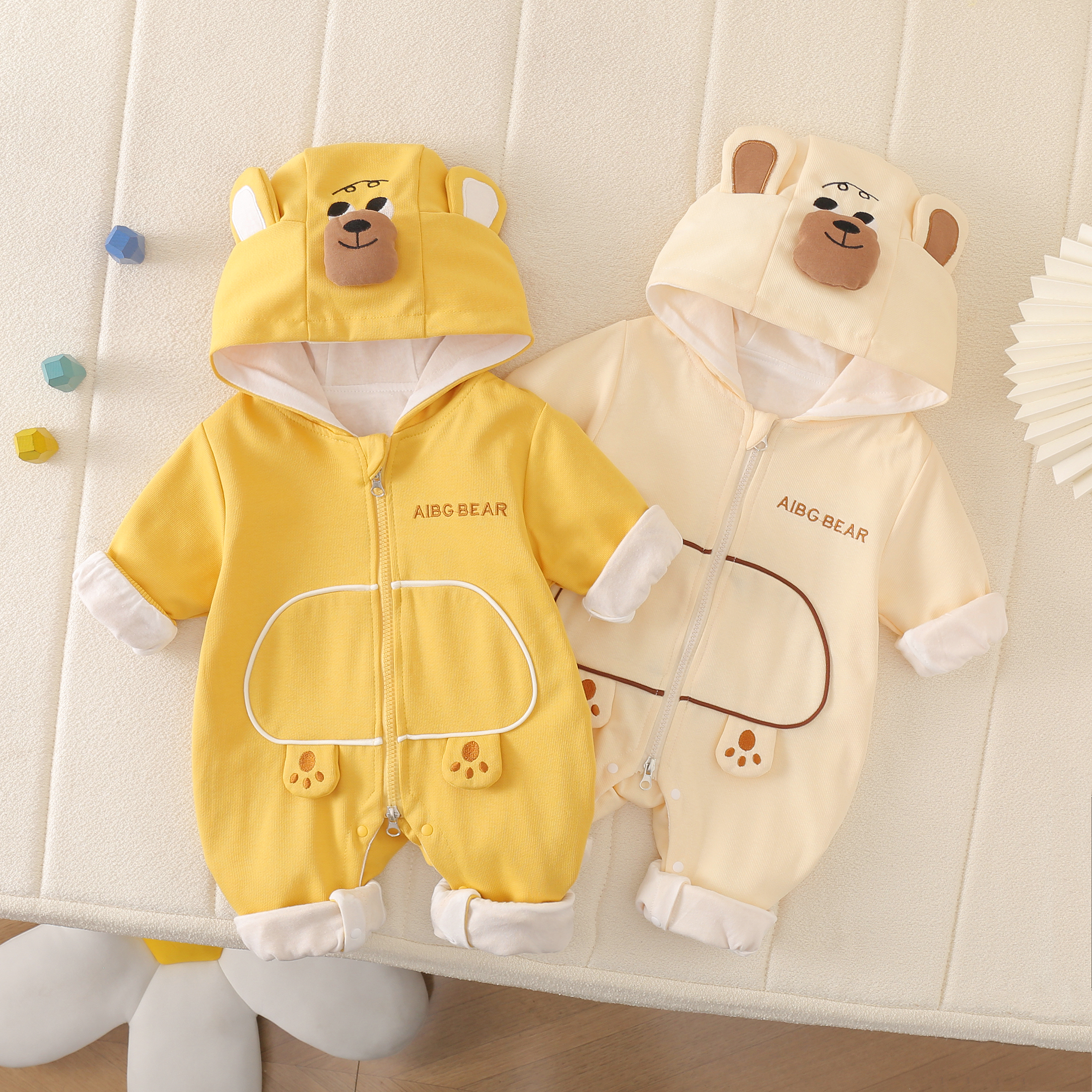 春秋新款超萌婴儿连体衣小月龄男宝宝衣服小熊连帽双层哈衣外出服