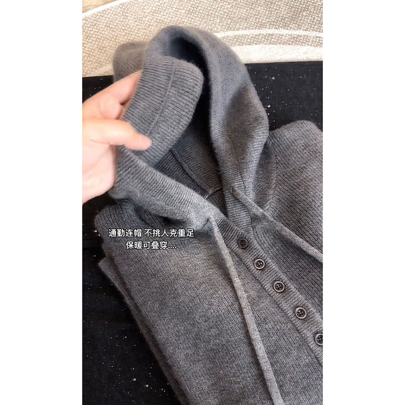 欧式高端大气连帽毛衣女2025冬季新款软糯宽松显瘦气质连帽针织衫