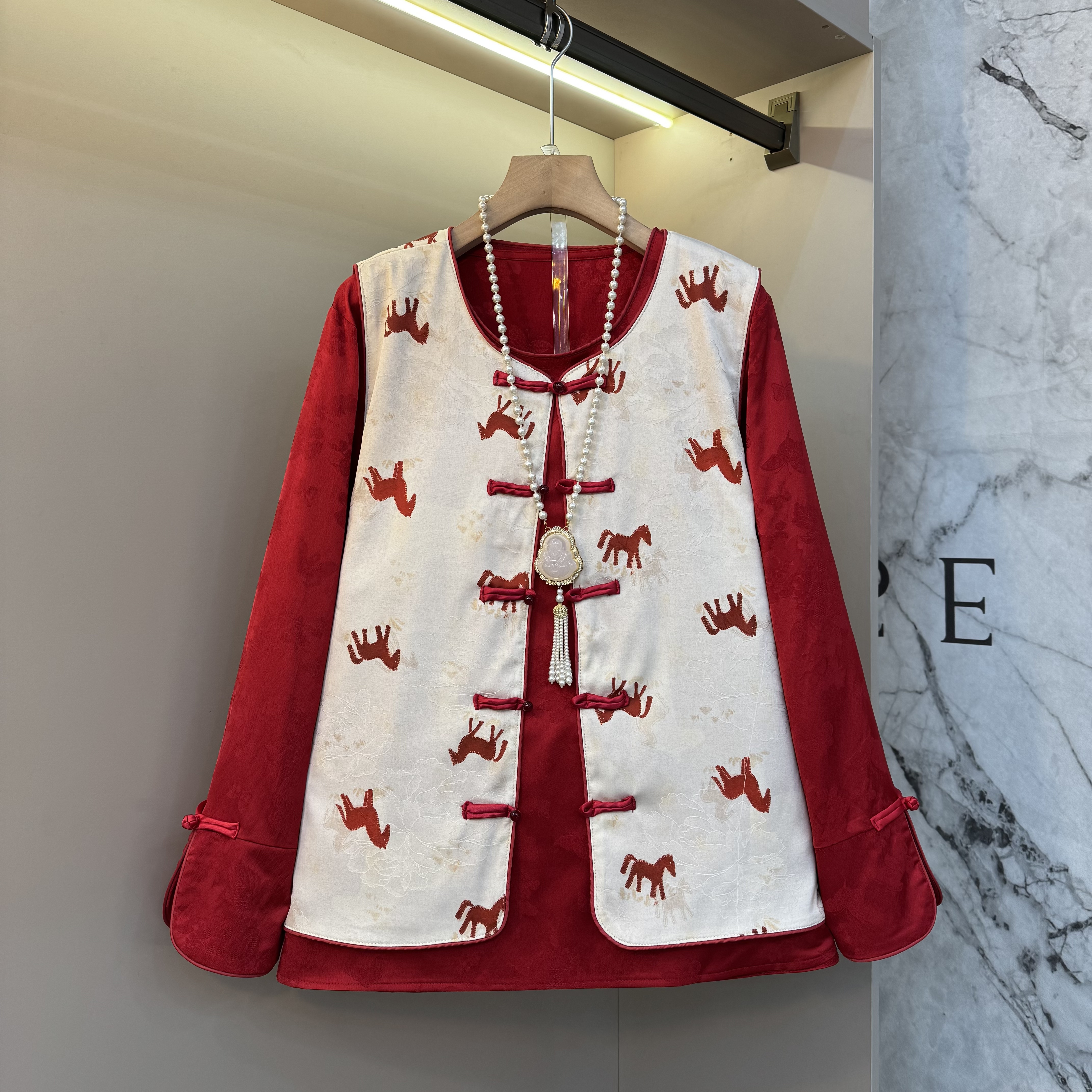 2025复古新中式轻奢盘扣双面穿减龄时尚气质马甲+内搭套装5381