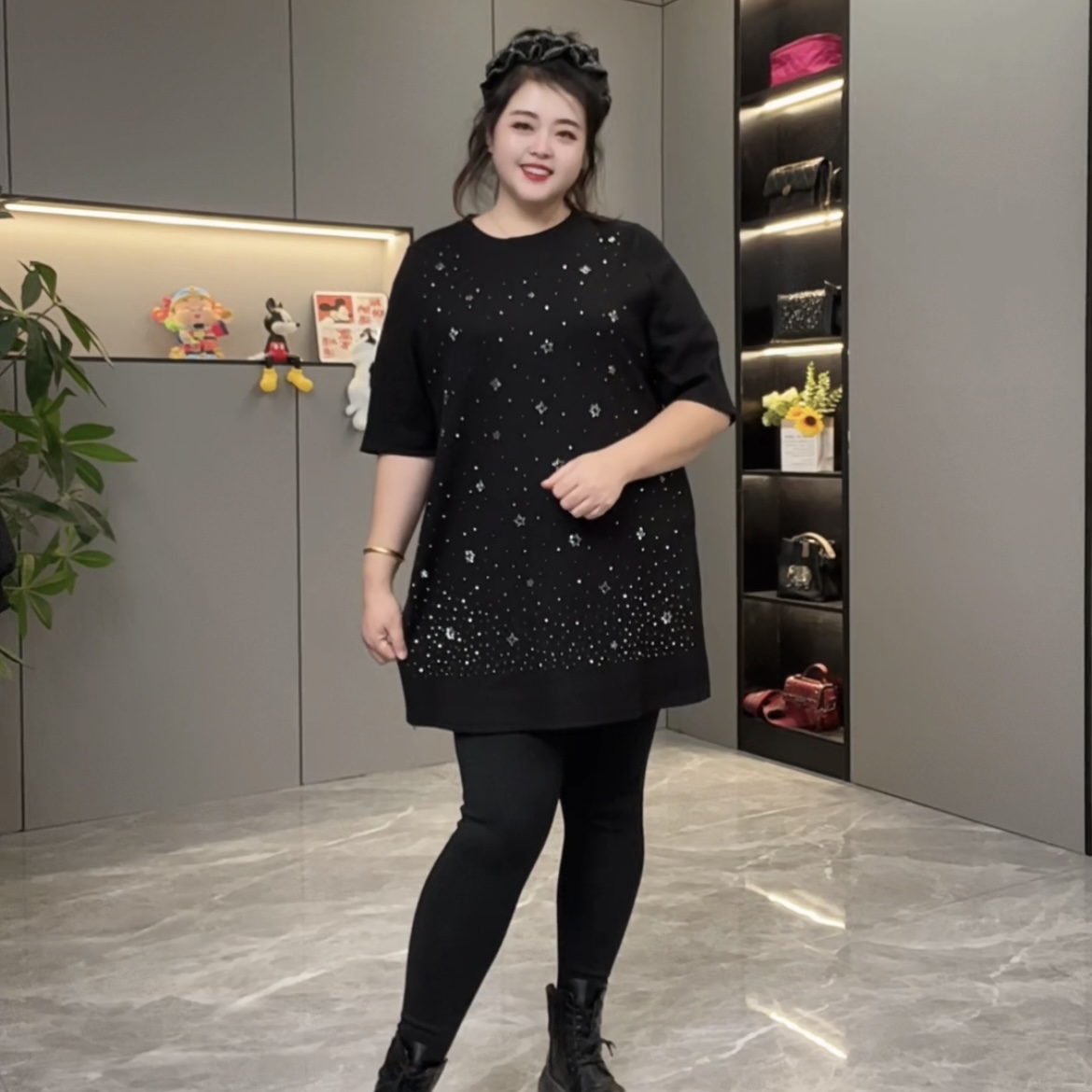 秋冬新款大码宽松中袖显瘦遮肉T恤裙时尚烫钻上衣女中长款3042-17