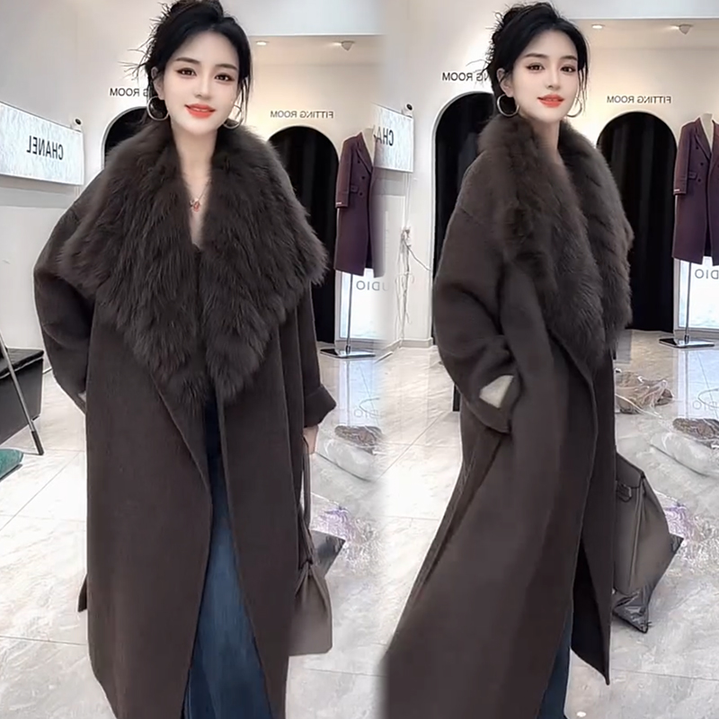 2025秋冬新款时尚显瘦气质网红高档女高级百搭宽松大码毛呢外套潮