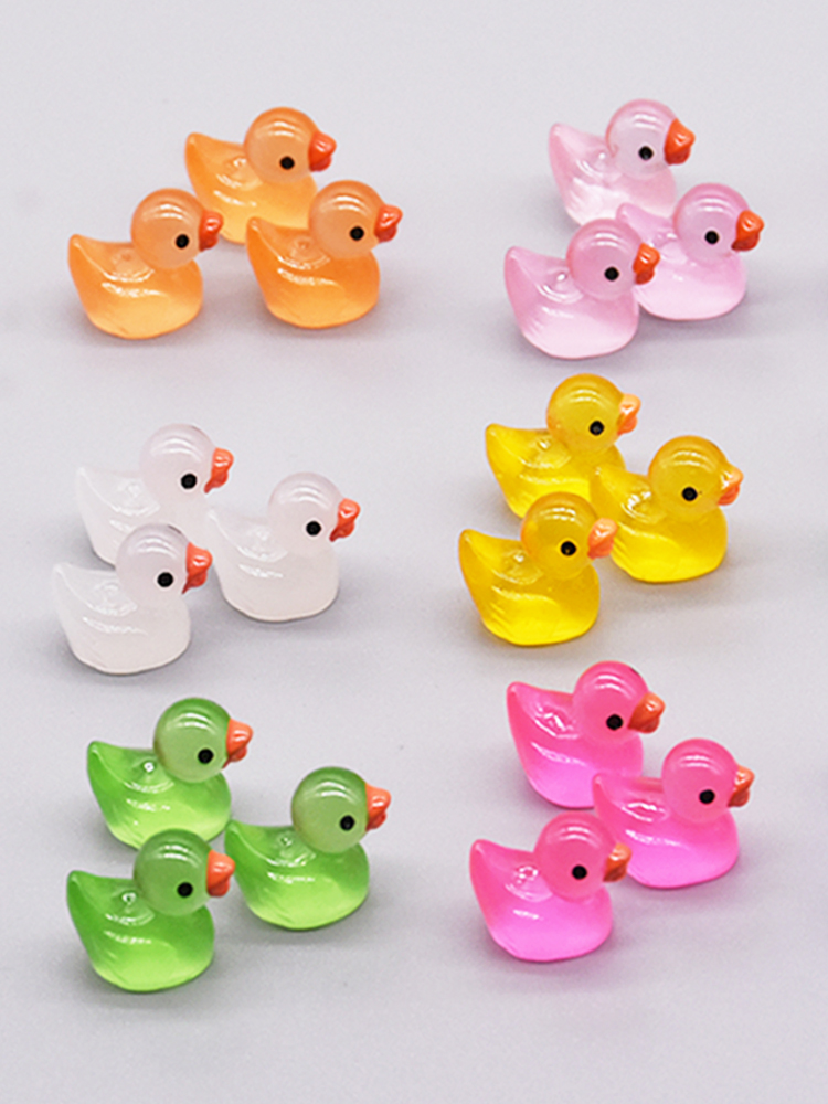 网红夜光小鸭子玩具桌面摆件迷你荧光饰品儿童仿真水晶发光小物件