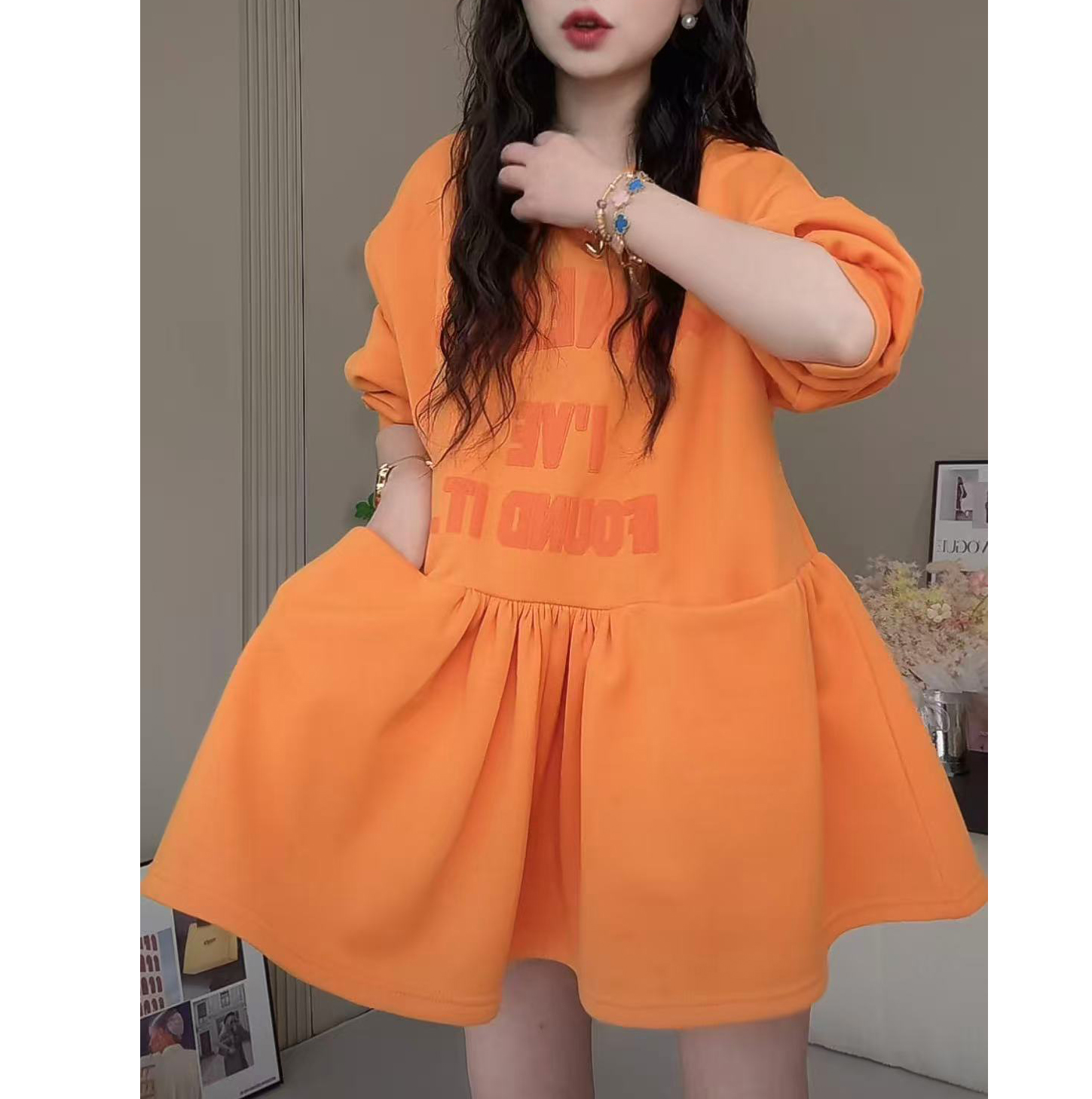 2025新款慵懒风时尚拼接套头显瘦减龄休闲长袖圆领卫衣裙W0203