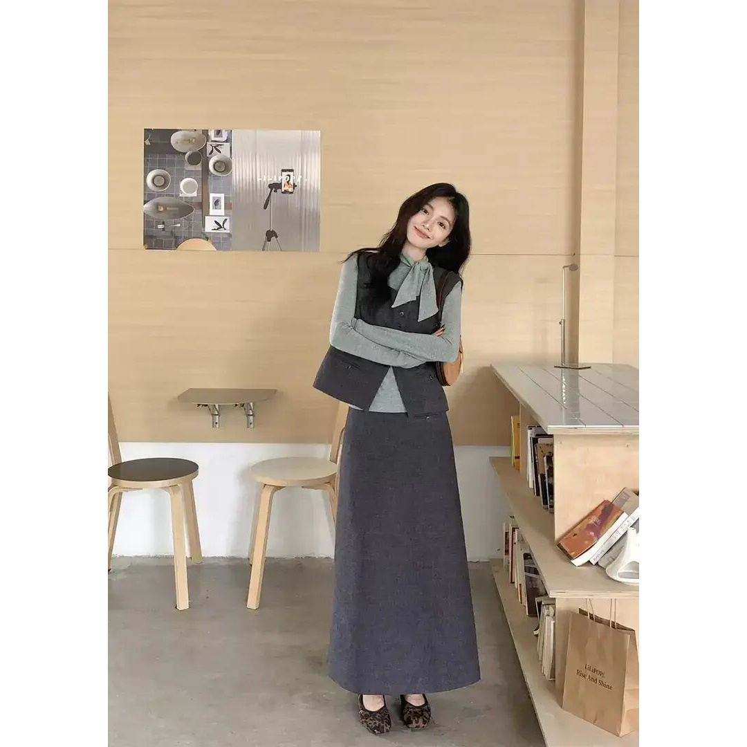 2025年秋季高级感可系蝴蝶结长袖上衣+背心马甲+高腰半身裙三件套
