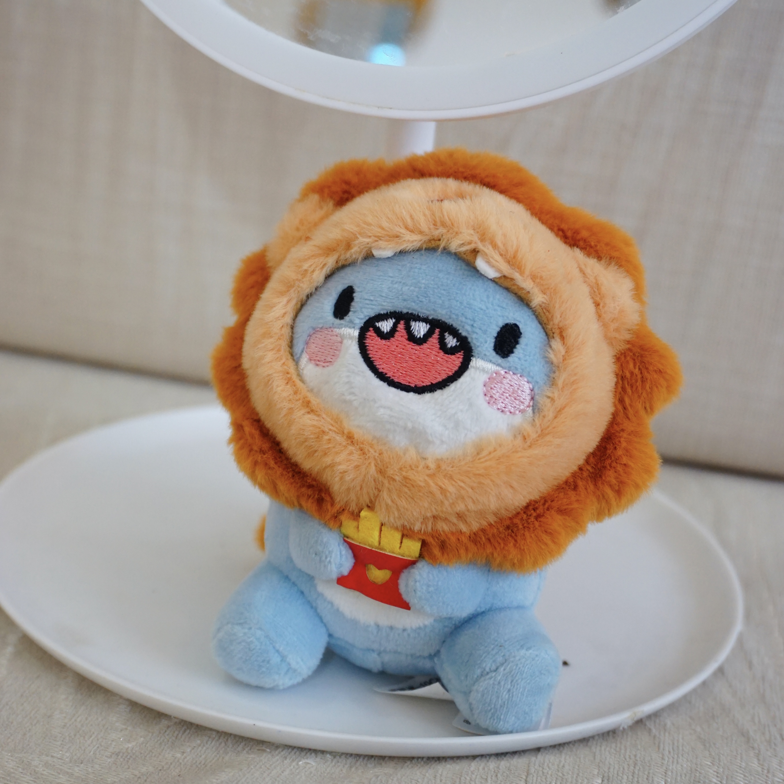 肥肥鲨新升级版10厘米鲨狮弟可爱卡通毛绒薯条派莎头挂件正版授权