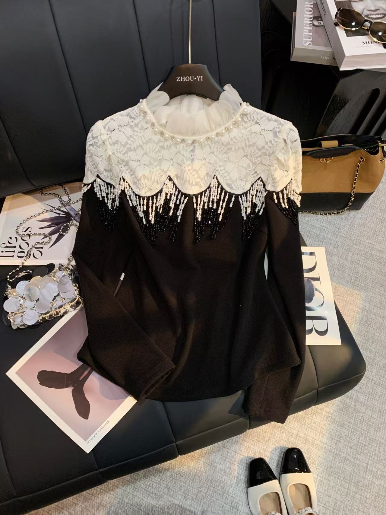 ZHOUYI/周一 2025冬季法式黑白撞色蕾丝钻链上衣时尚轻奢针织衫女