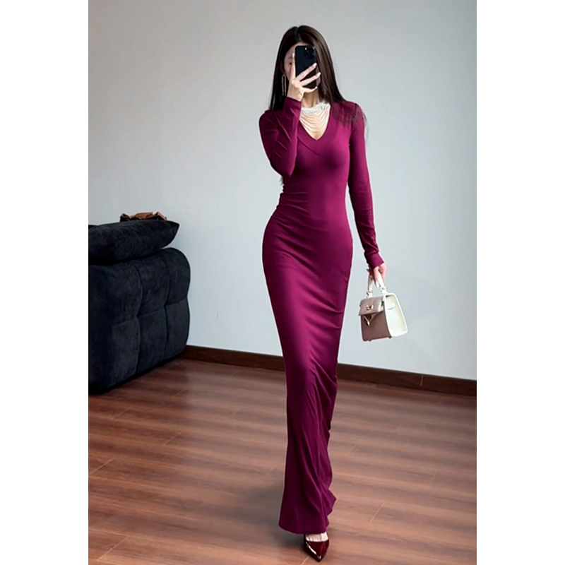 法式气质针织连衣裙女2025年秋季新款修身显瘦包臀鱼尾长裙250877