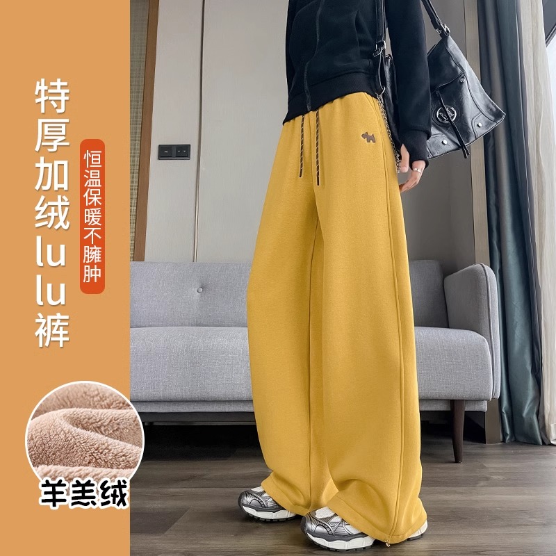 黄色加绒香蕉裤女秋冬季2024新款高腰宽松羊羔绒阔腿休闲运动卫裤