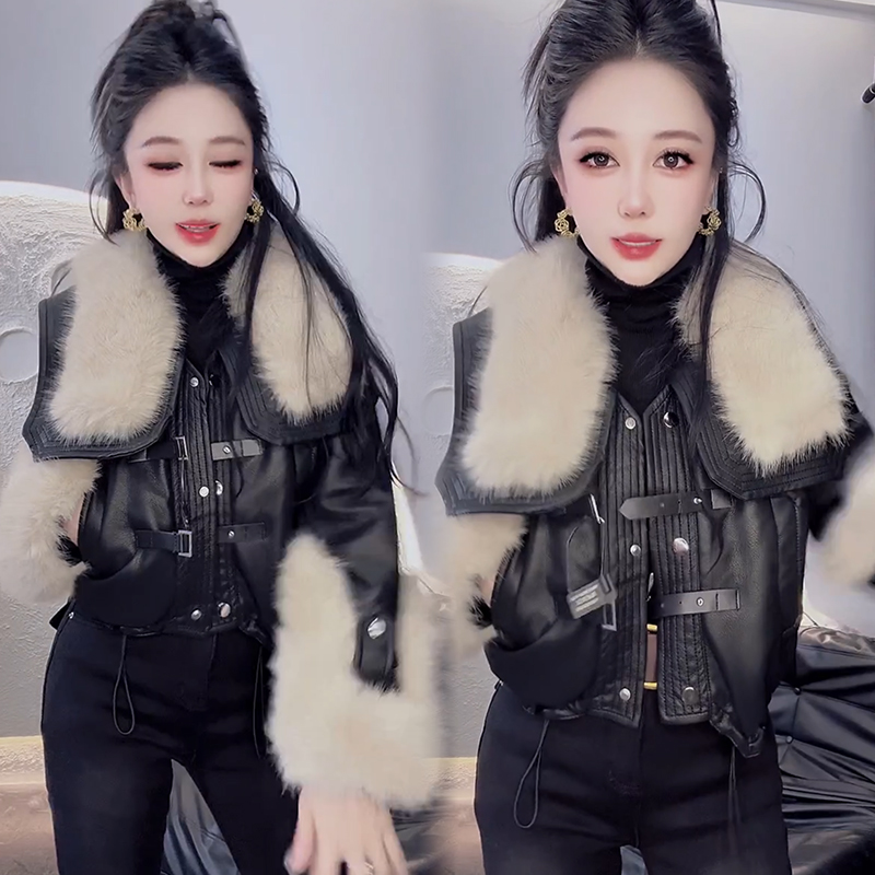 2025秋冬新款时尚显瘦气质网红高档洋气女高级百搭宽松大码棉外套