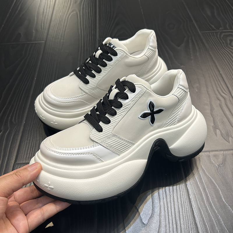 时尚百搭季新款休闲系带运动十字女ins潮松糕鞋女款2025爆款